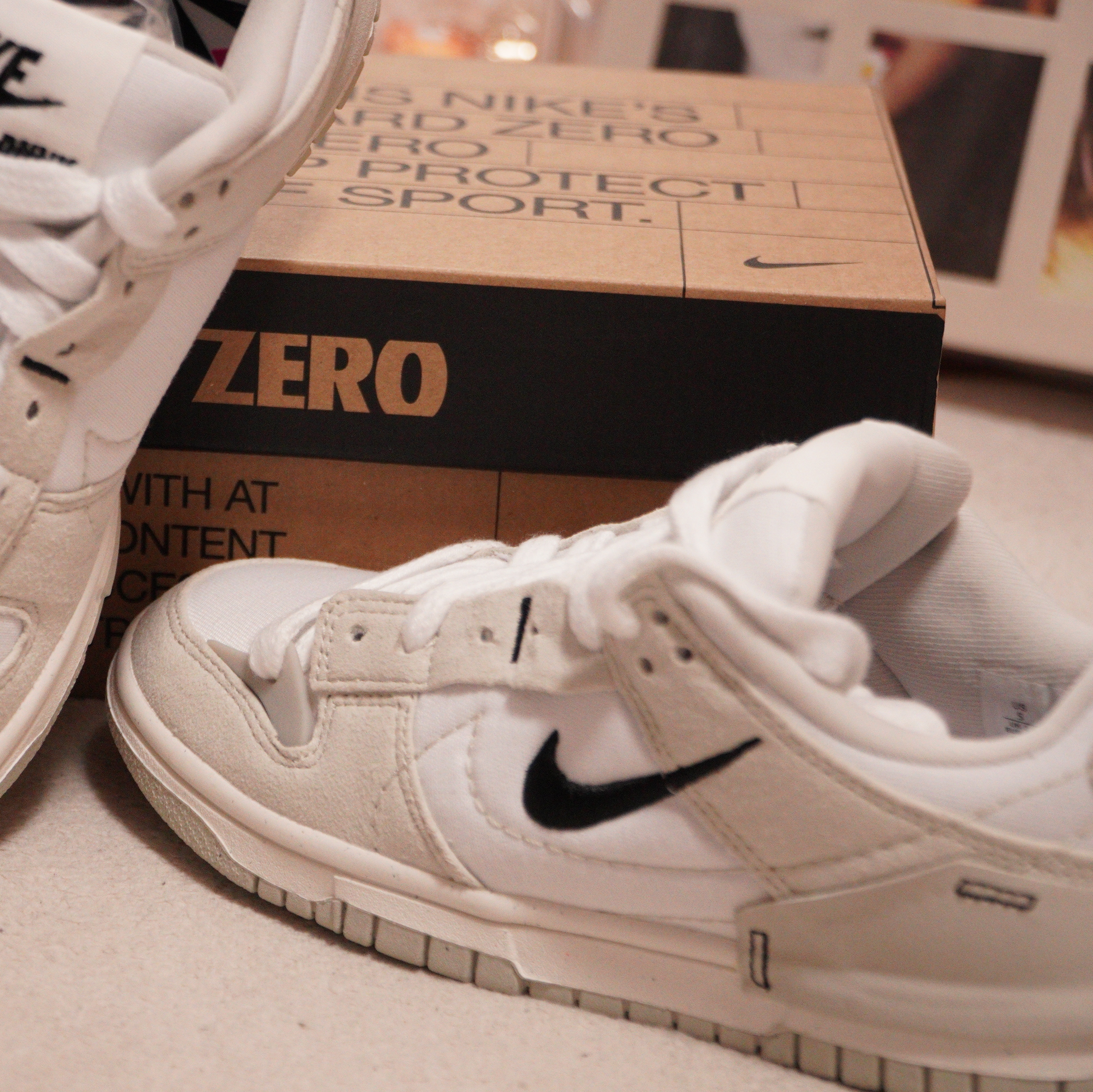 (W) Nike Dunk Low Disrupt 2 White Light Bone 착용 스타일 - 2