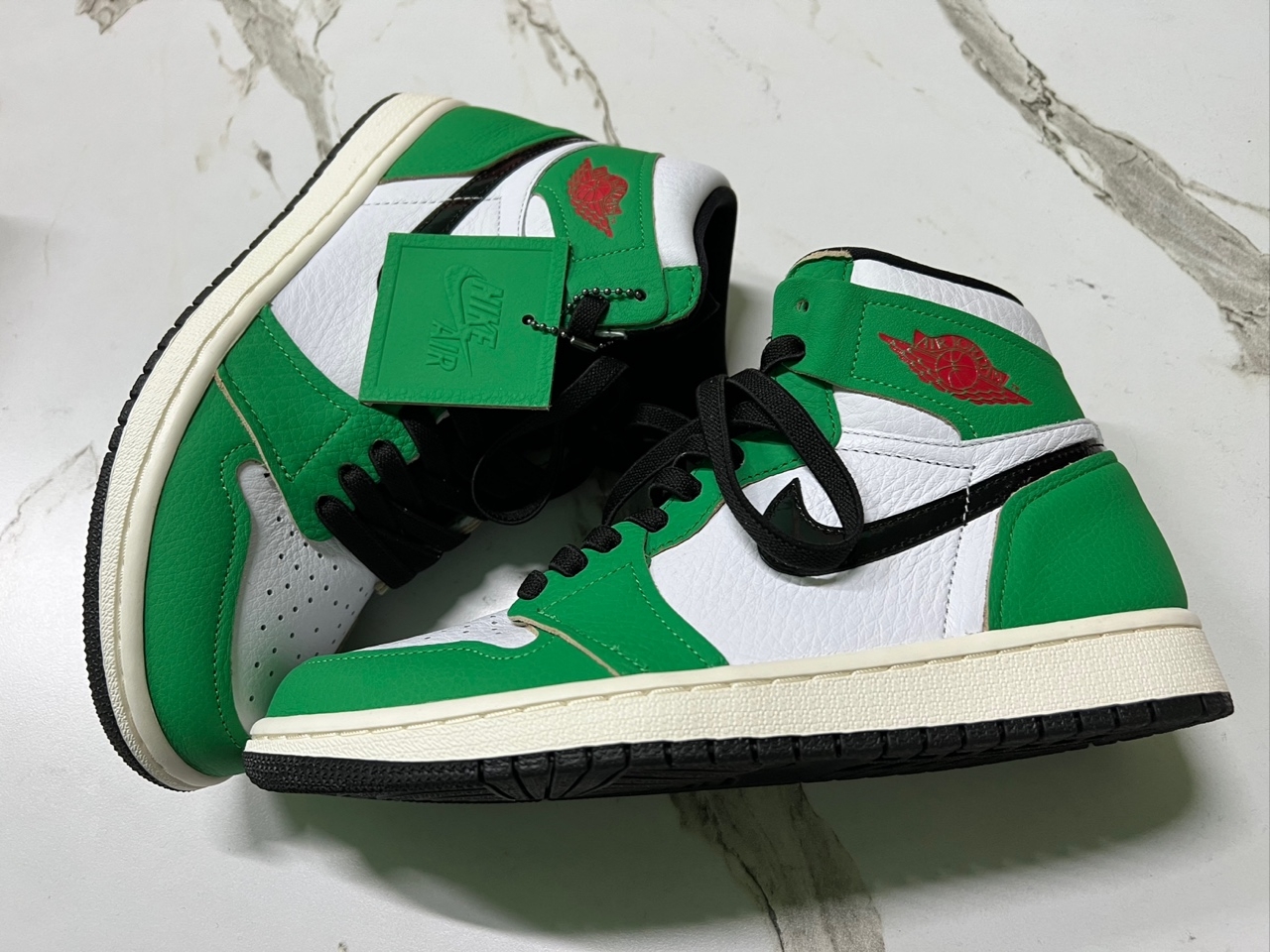(W) Jordan 1 Retro High OG Lucky Green 착용 스타일