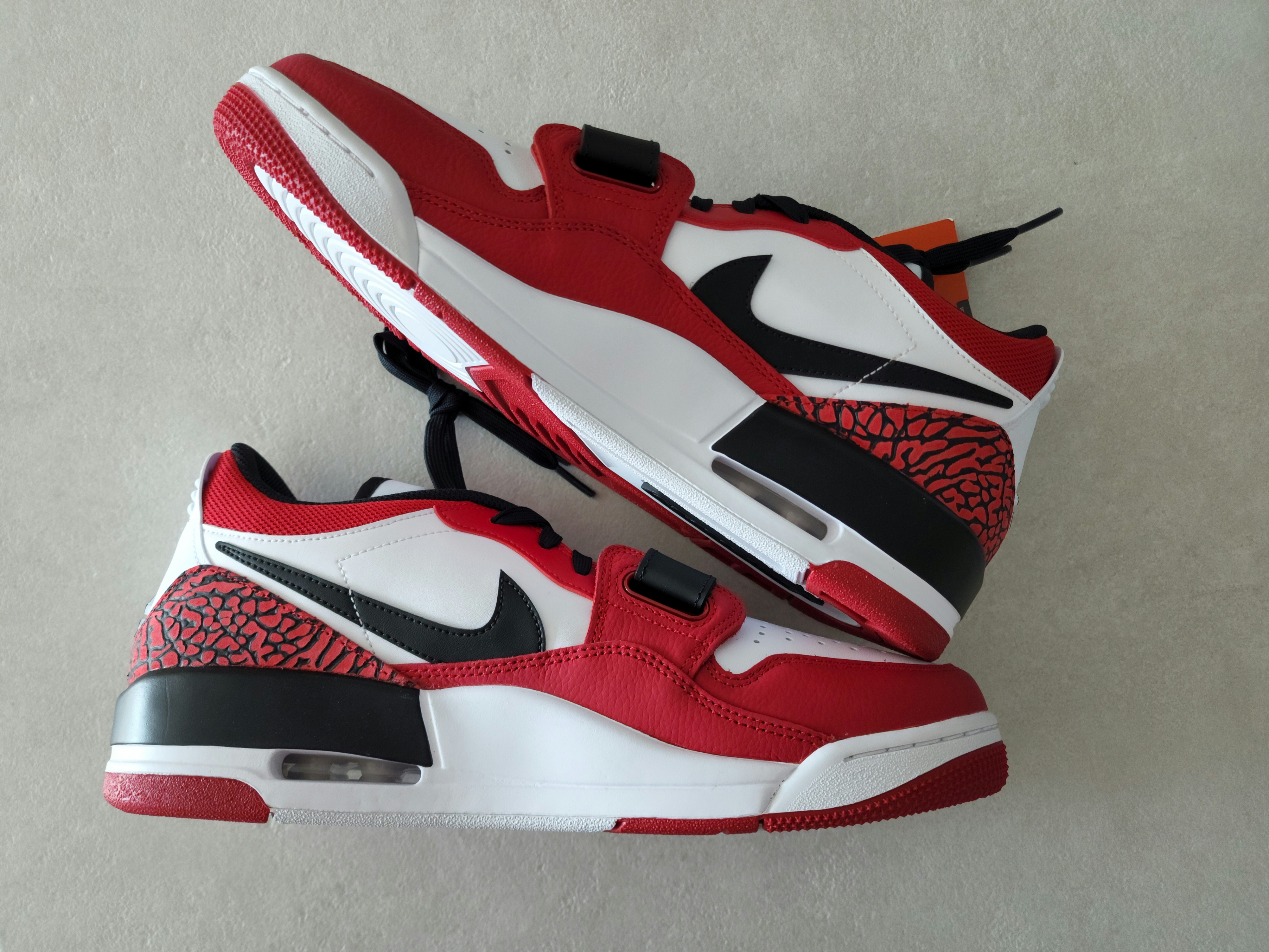 Jordan Legacy 312 Low Chicago 2022 착용 스타일 - 2
