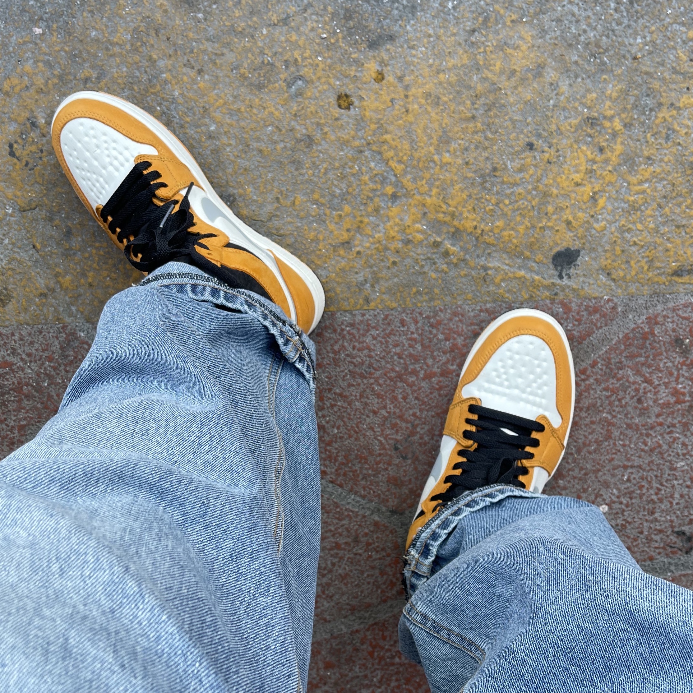 Jordan 1 Element Gore-Tex Light Curry 착용 스타일