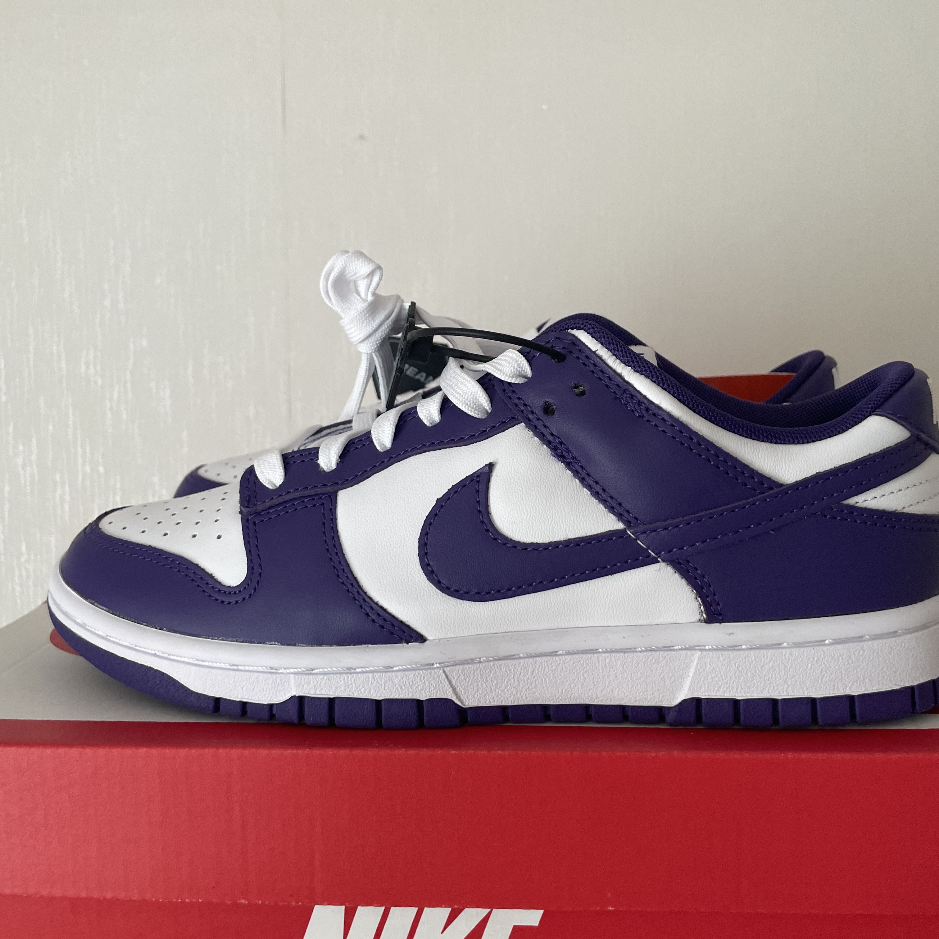 Nike Dunk Low Retro Championship Court Purple 착용 스타일