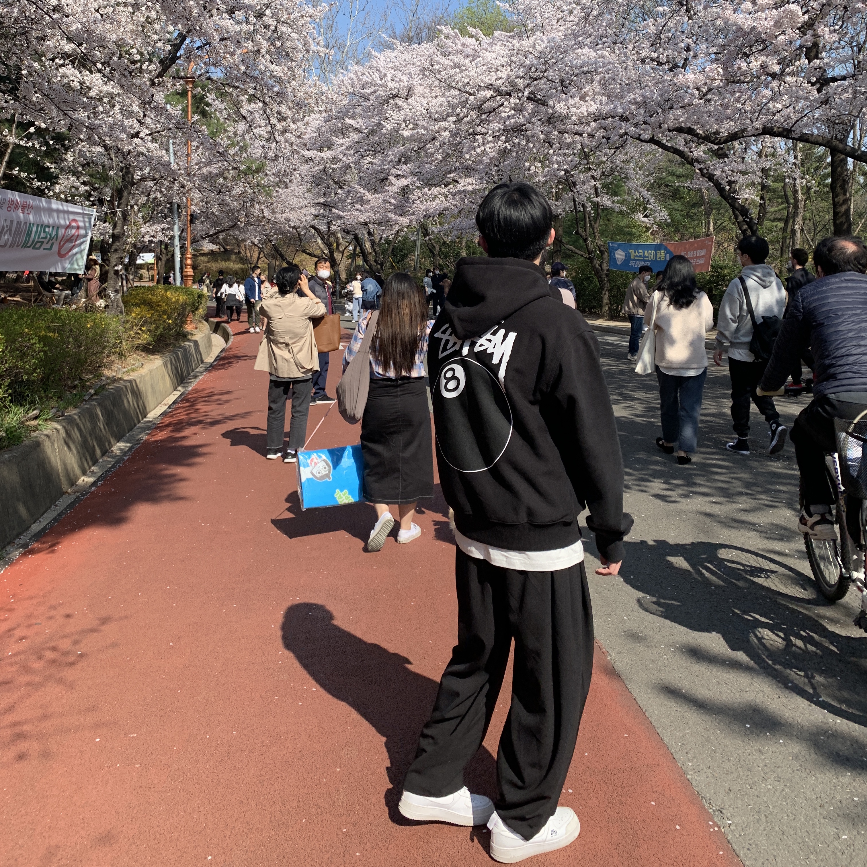 Stussy 8 Ball Zip Hoodie Black - 22SS 착용 스타일 - 3