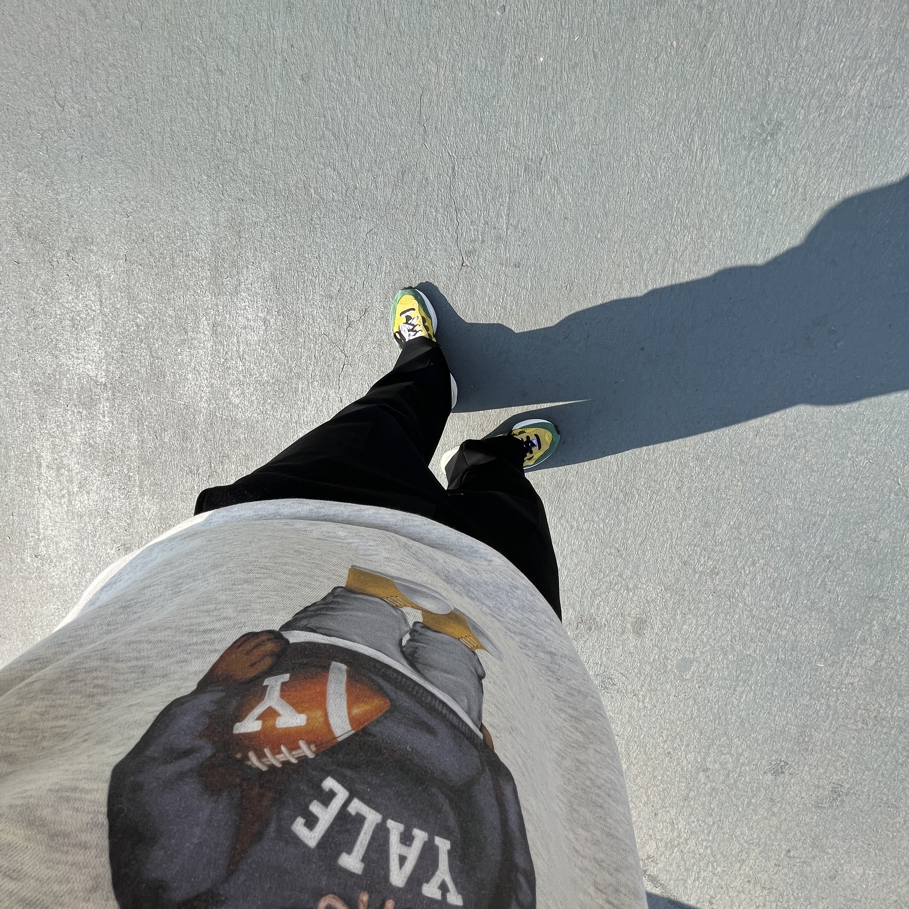 Nike x Sacai VaporWaffle Tour Yellow & Gorge Green Sail 착용 스타일
