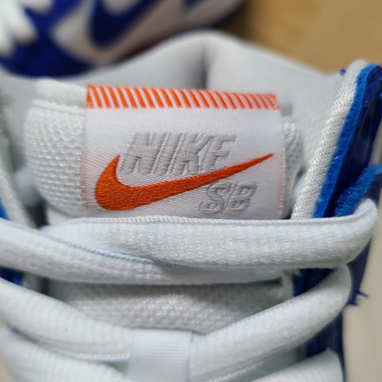 Nike SB Dunk High Pro ISO Kentucky 착용 스타일 - 3