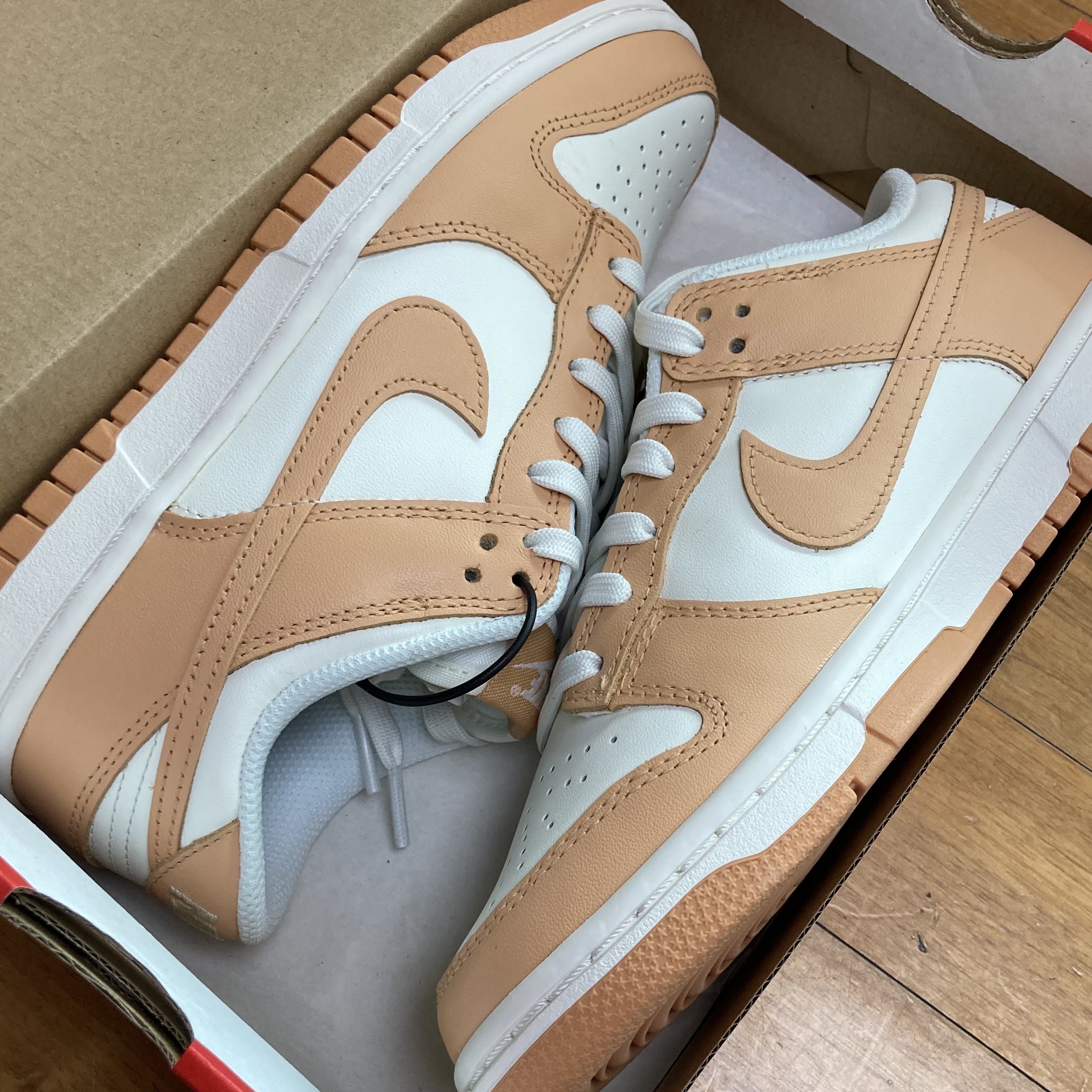 (W) Nike Dunk Low Harvest Moon 착용 스타일