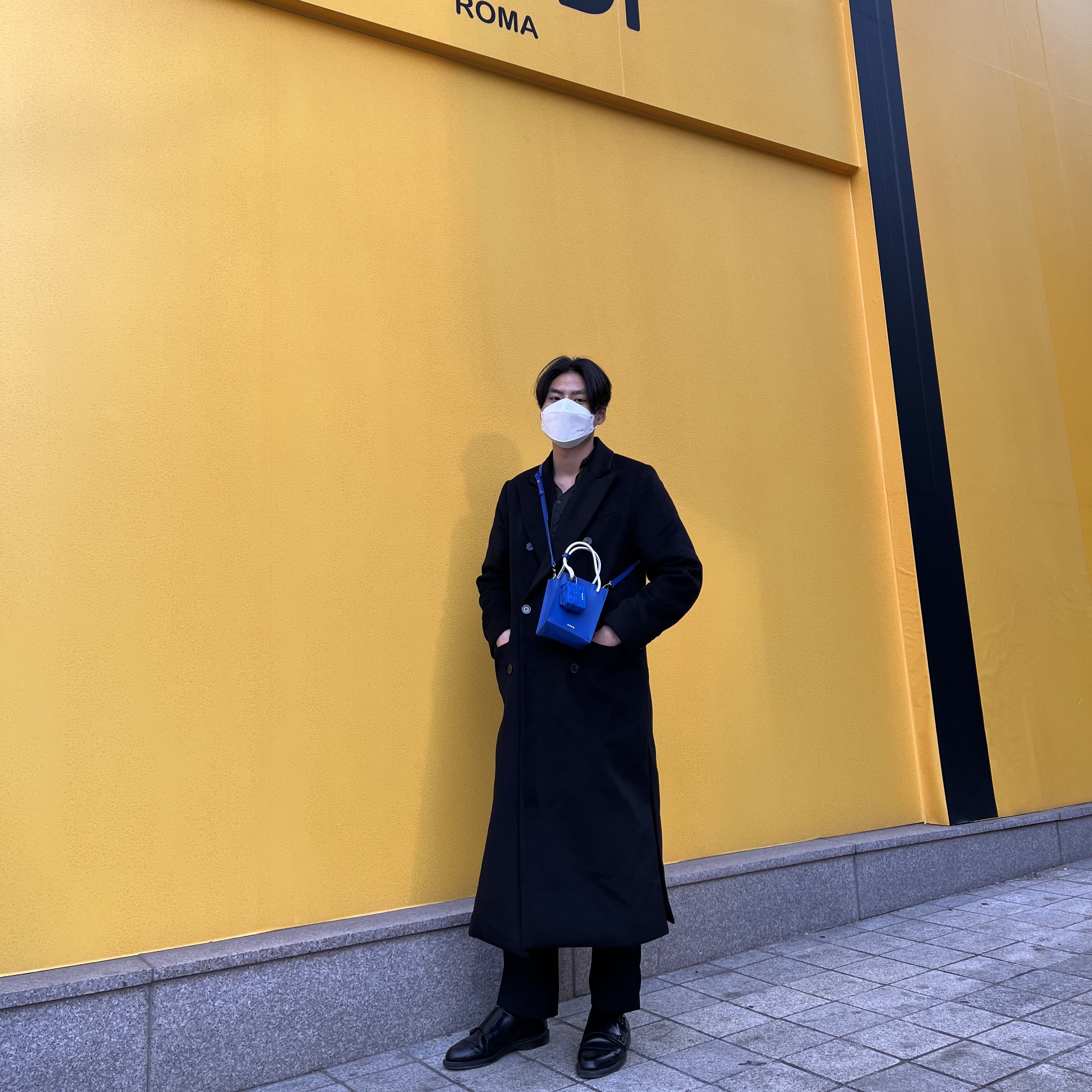 Ader Error Small Shopper Bag Blue 착용 스타일