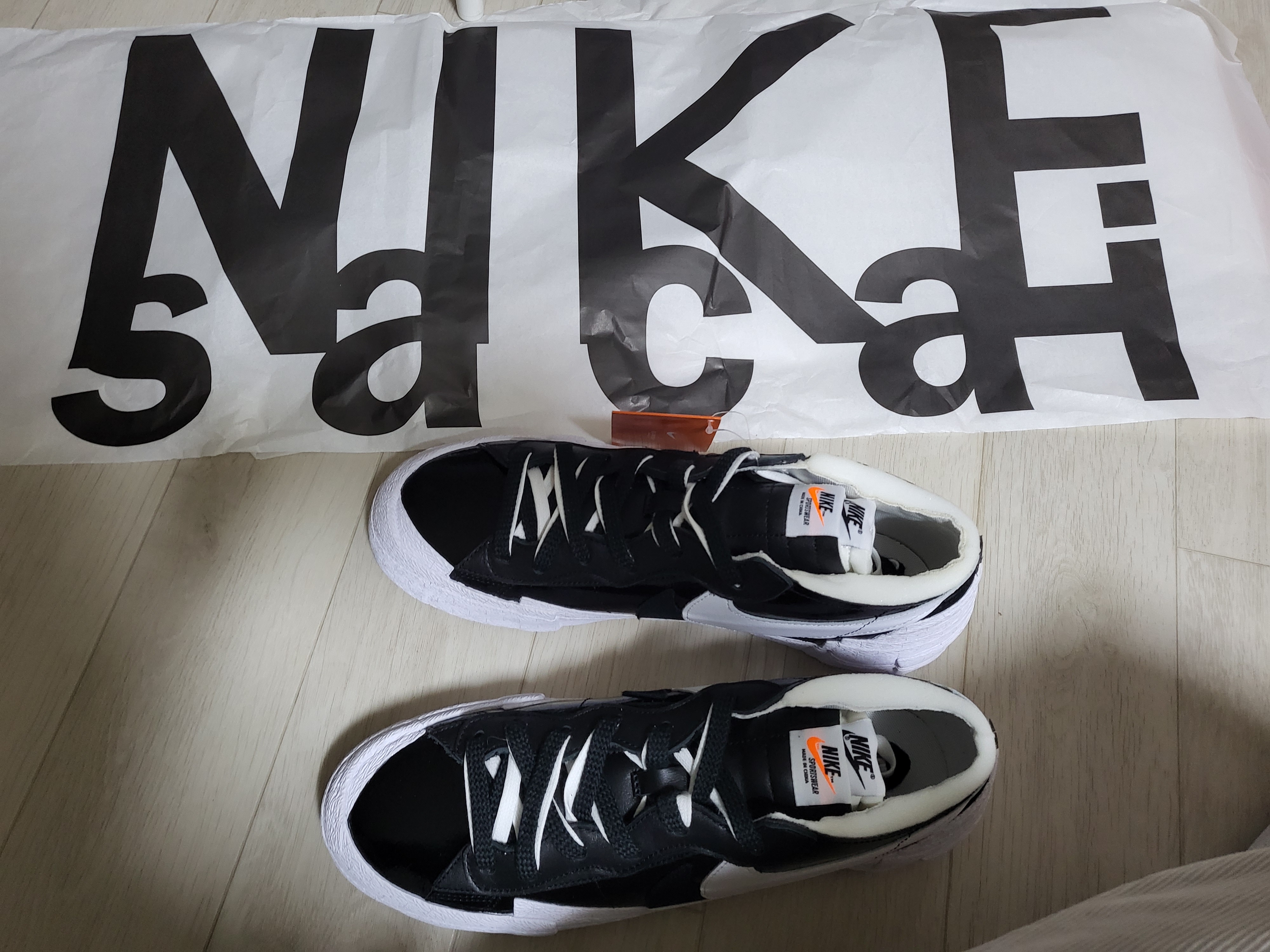 Nike x Sacai Blazer Low Black Patent Leather 착용 스타일
