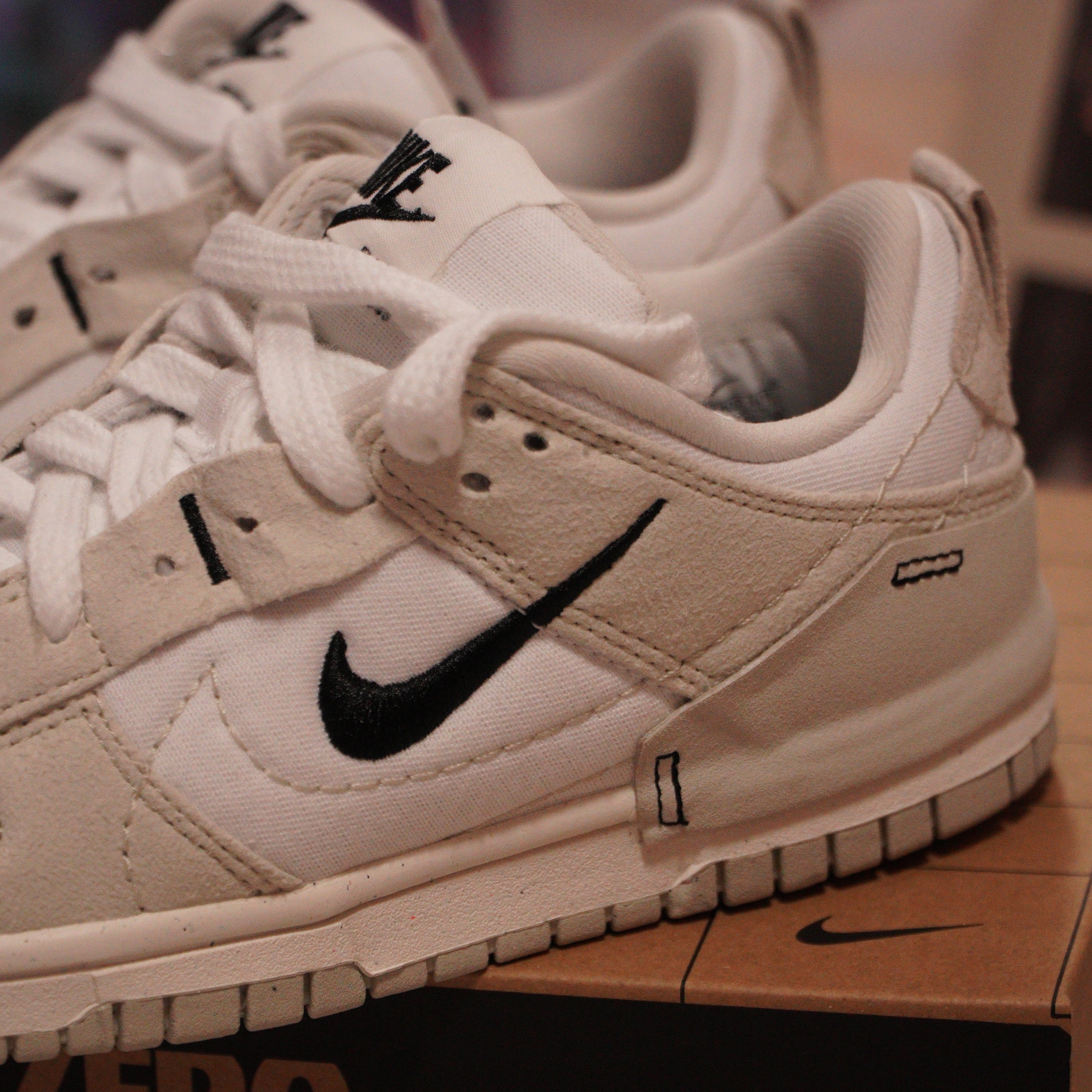 (W) Nike Dunk Low Disrupt 2 White Light Bone 착용 스타일 - 1
