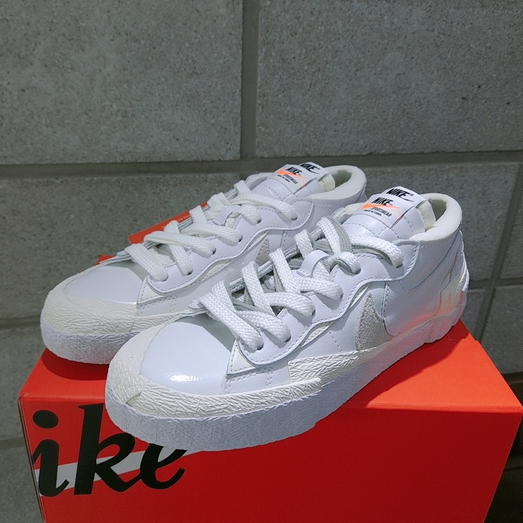 Nike x Sacai Blazer Low White Patent Leather 착용 스타일