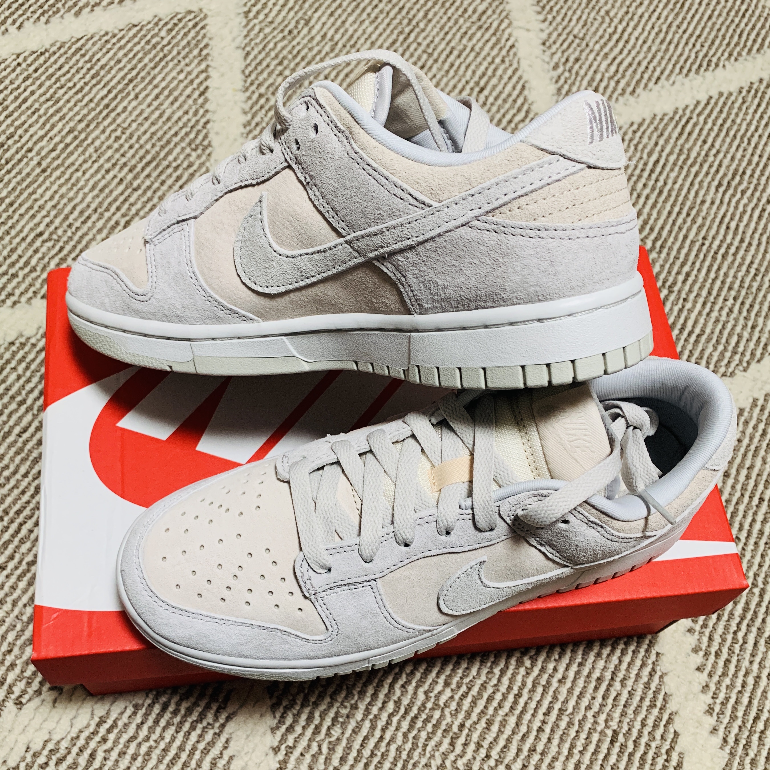 Nike Dunk Low Retro PRM Vast Grey 착용 스타일