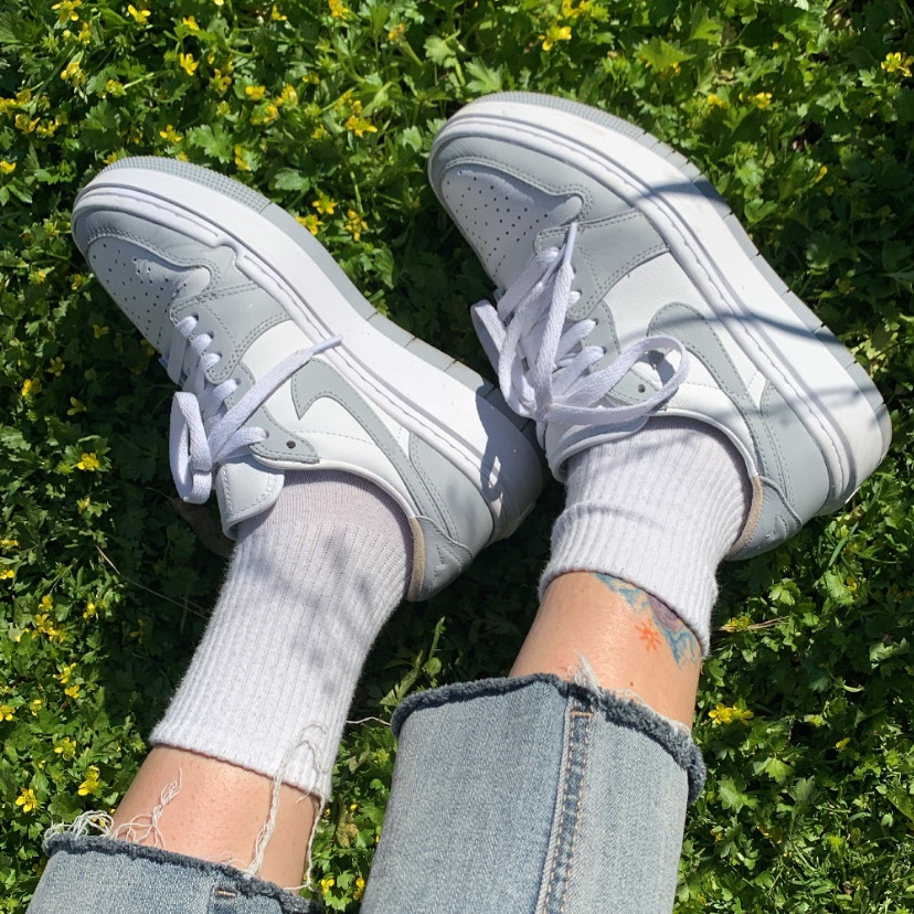 (W) Jordan 1 Elevate Low White and Wolf Grey 착용 스타일