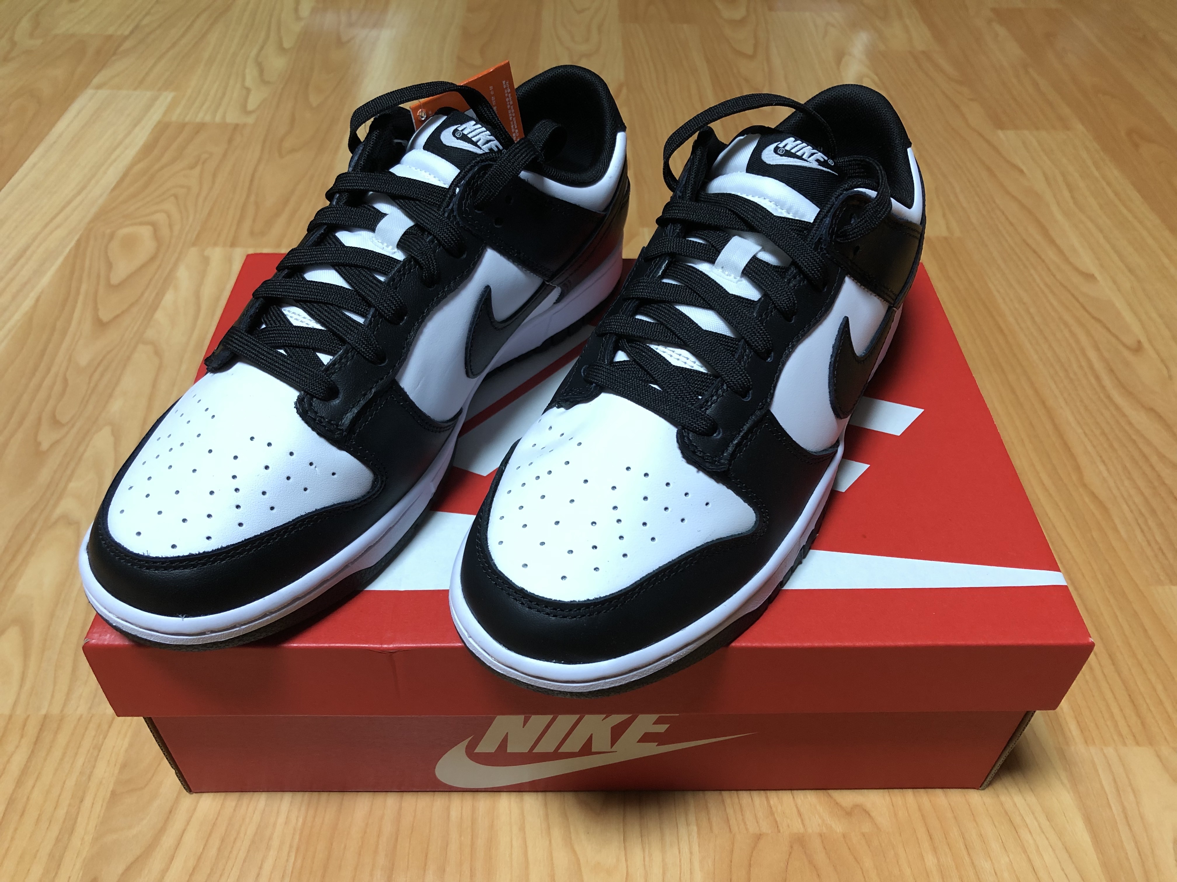 Nike Dunk Low Retro Black 착용 스타일