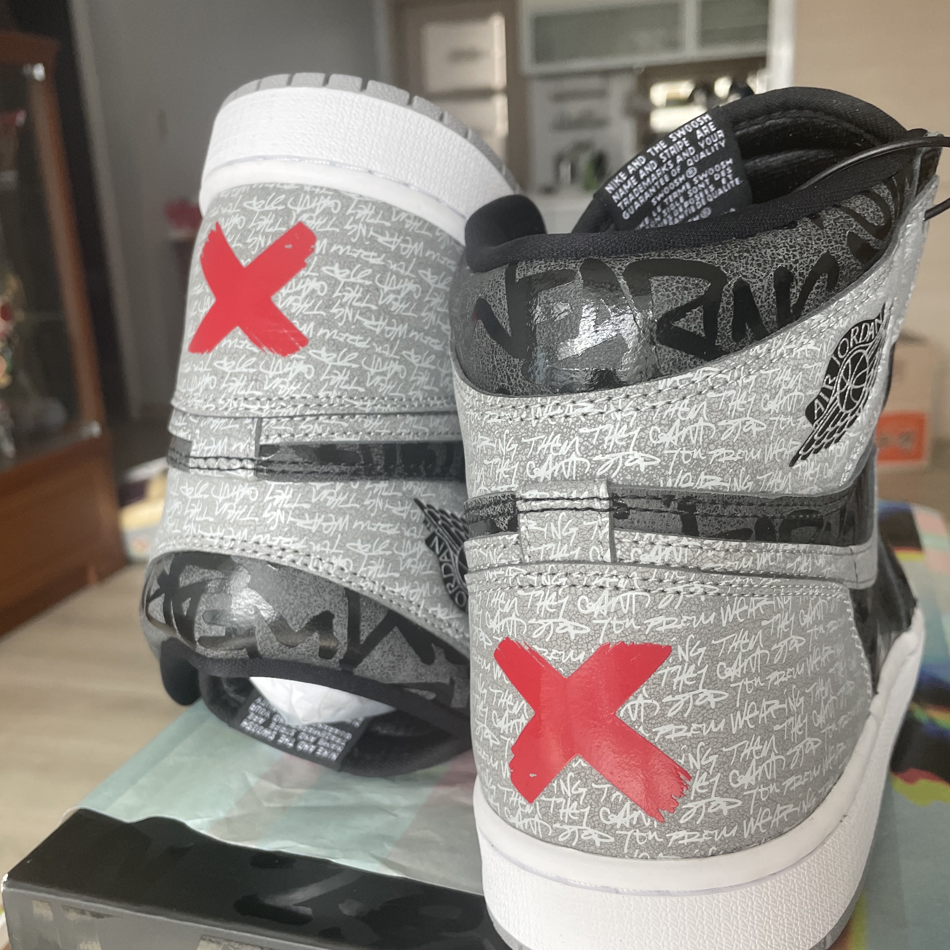 Jordan 1 Retro High OG Rebellionaire 착용 스타일 - 3