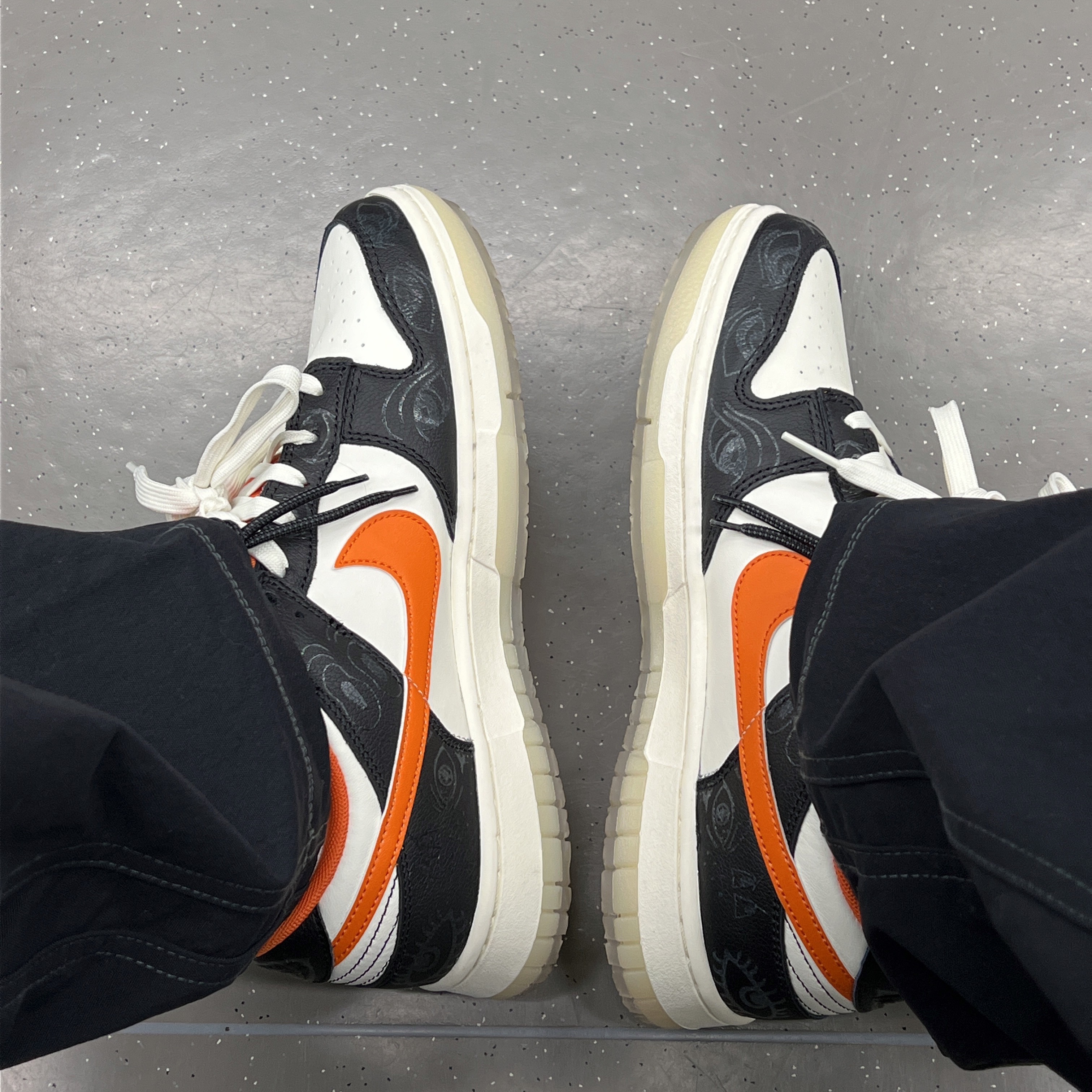 Nike Dunk Low Retro PRM Halloween, (GS) Nike Dunk Low PRM Halloween 착용 스타일 - 1