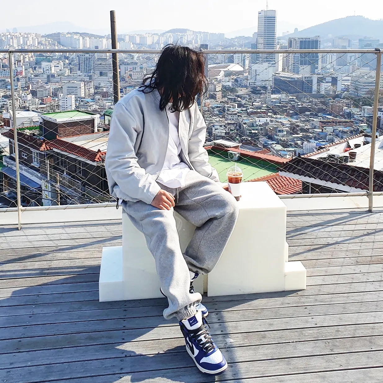 Nike x Ambush Dunk High Deep Royal Blue 착용 스타일 - 4