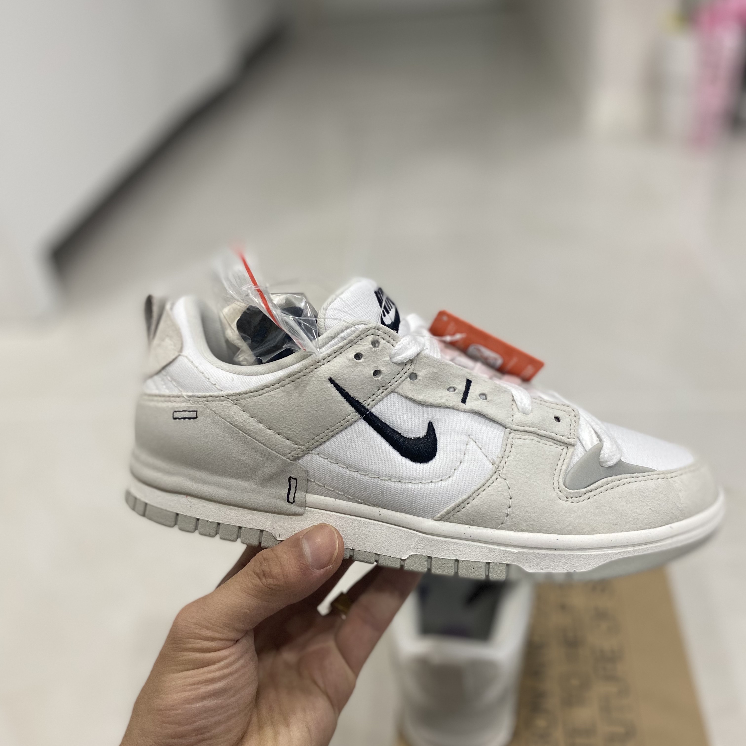 (W) Nike Dunk Low Disrupt 2 White Light Bone 착용 스타일 - 5