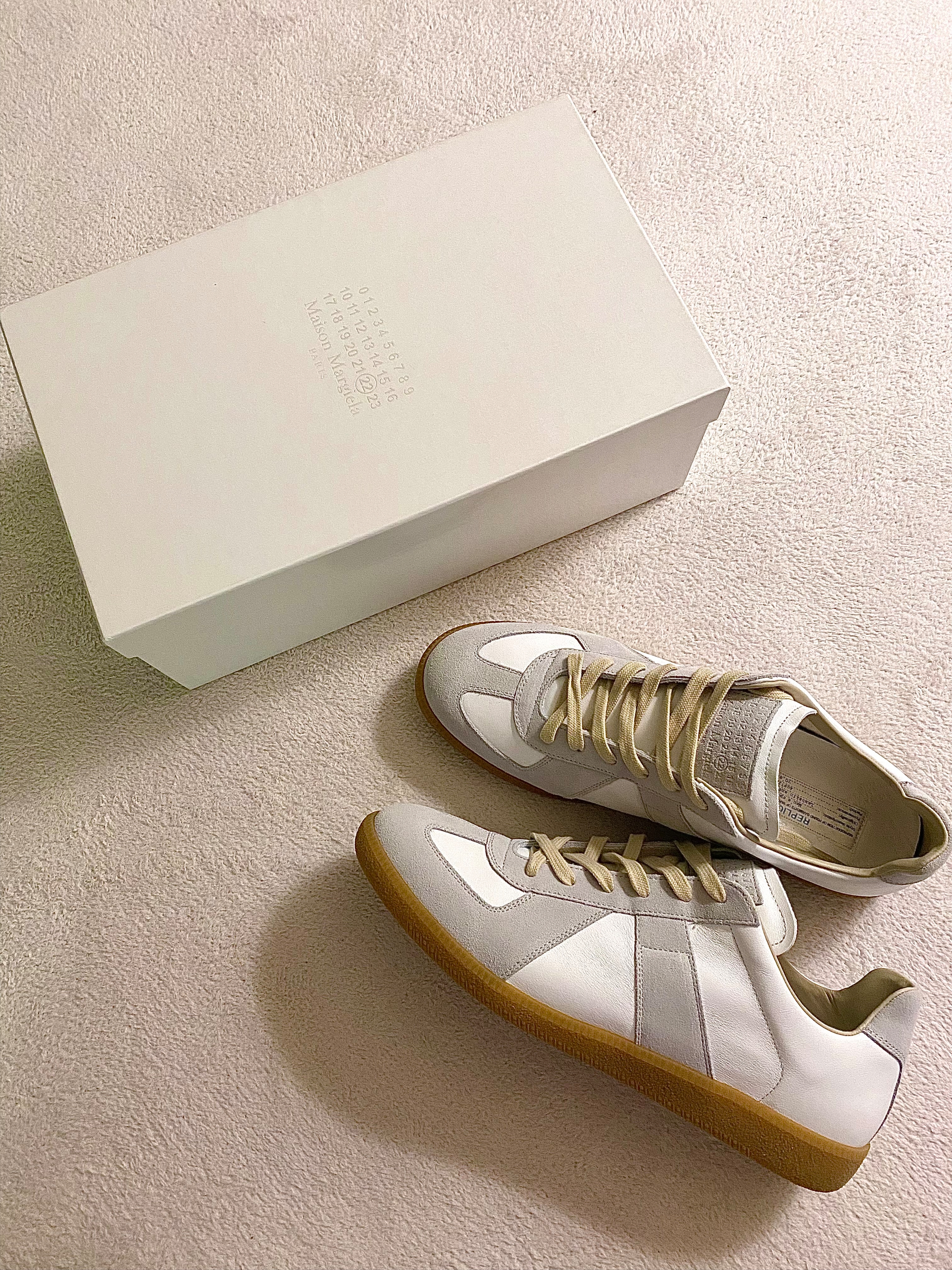 Maison Margiela Calfskin Replica Sneakers 착용 스타일