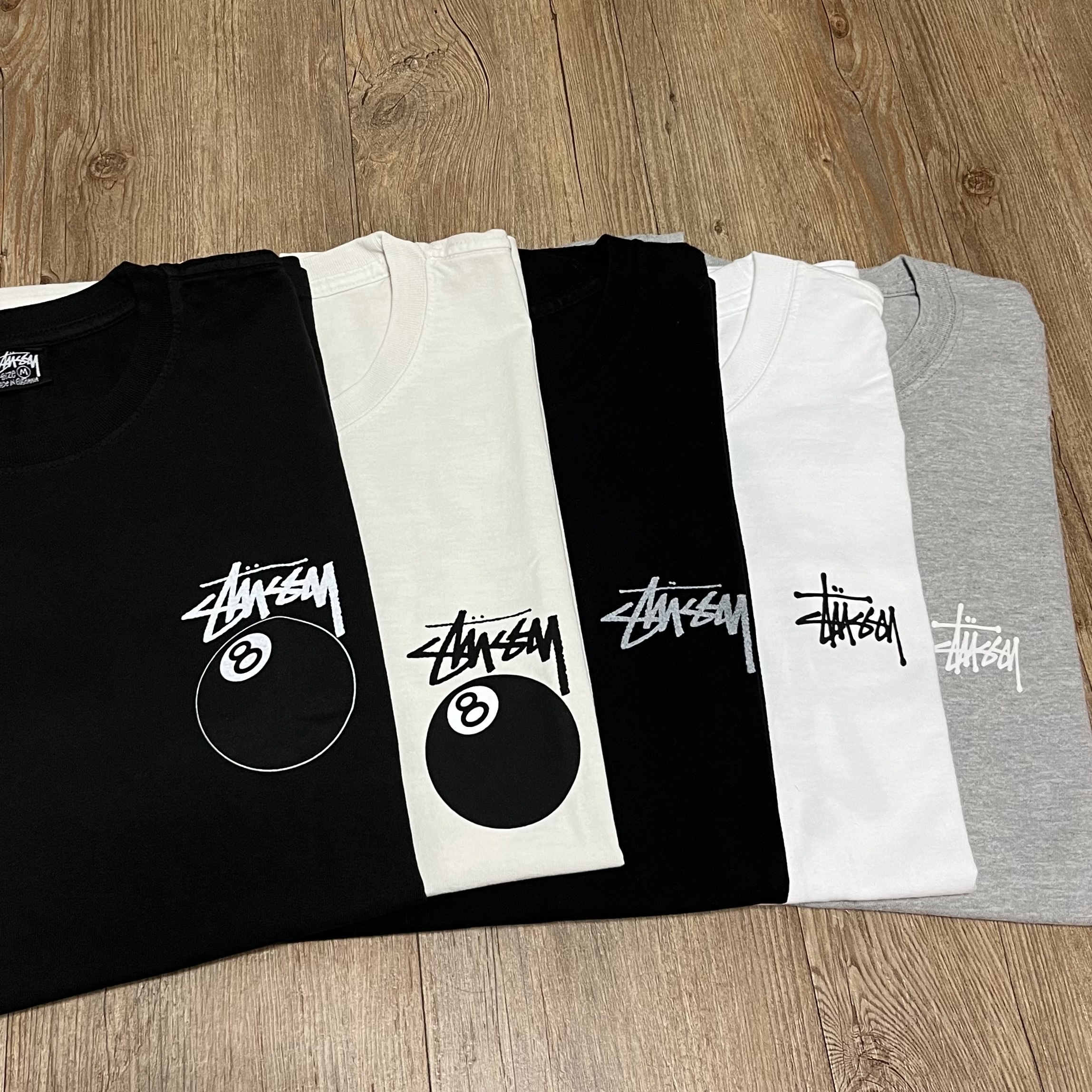 Stussy Basic Stussy T-Shirt White 2022, Stussy 8 Ball Pigment Dyed T-Shirt Natural - 21FW 착용 스타일