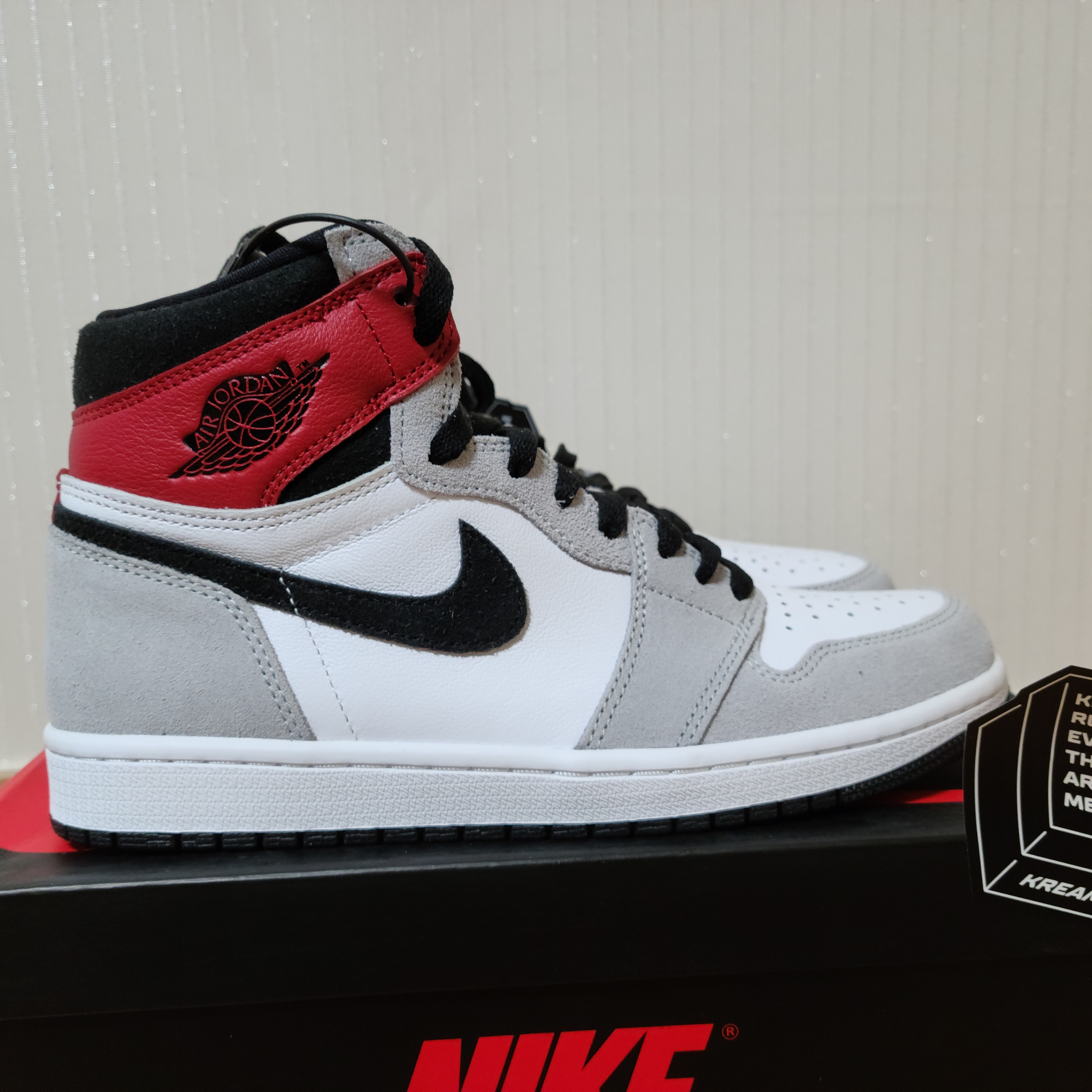 Jordan 1 Retro High OG Light Smoke Grey 착용 스타일