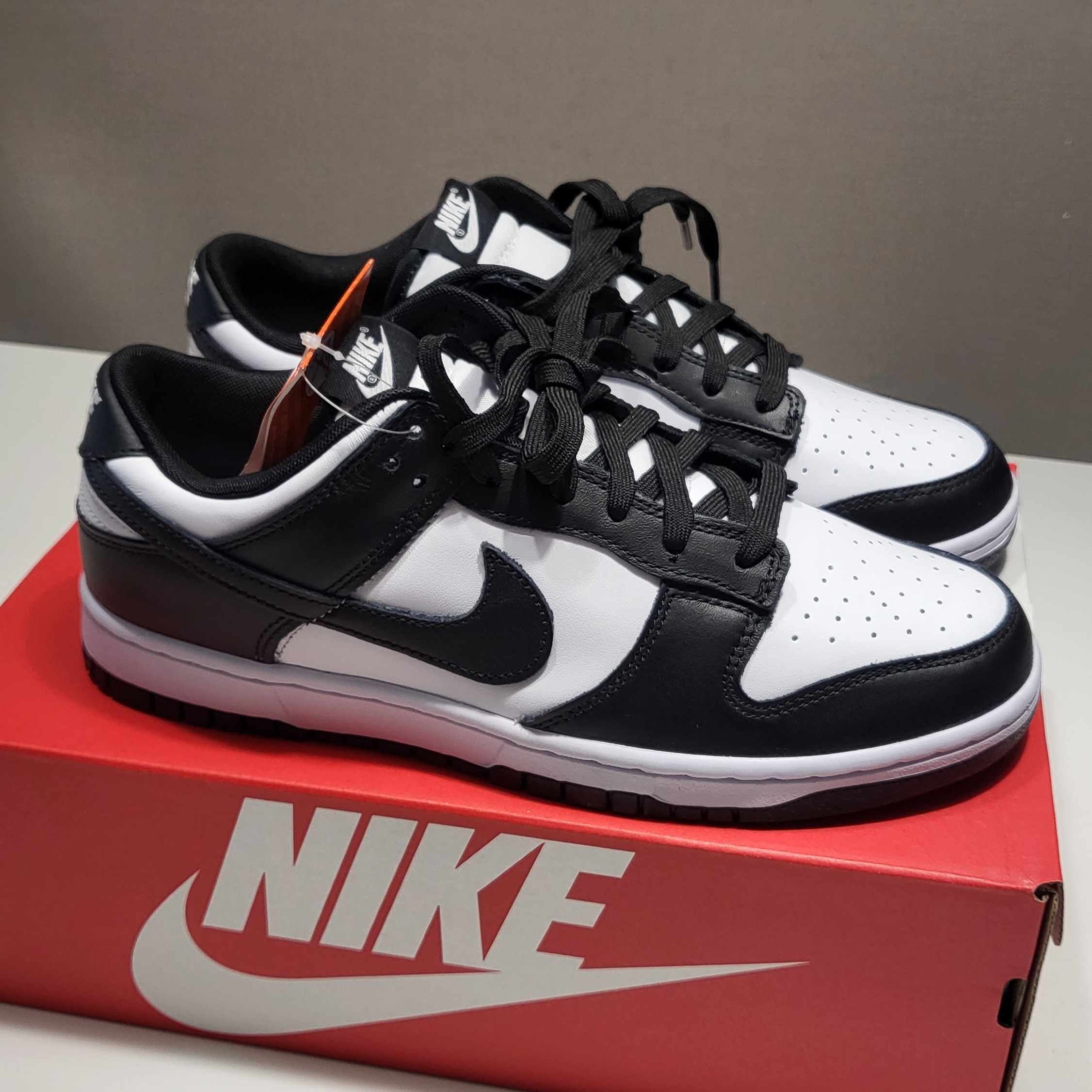 Nike Dunk Low Retro Black 착용 스타일 - 2
