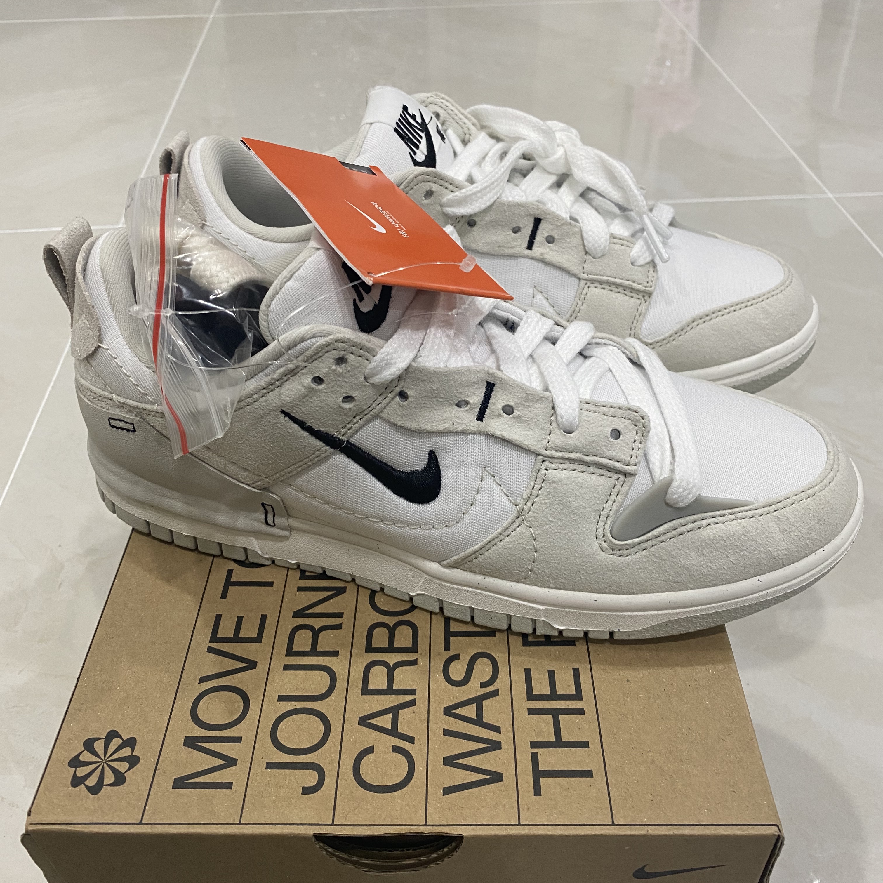 (W) Nike Dunk Low Disrupt 2 White Light Bone 착용 스타일 - 3