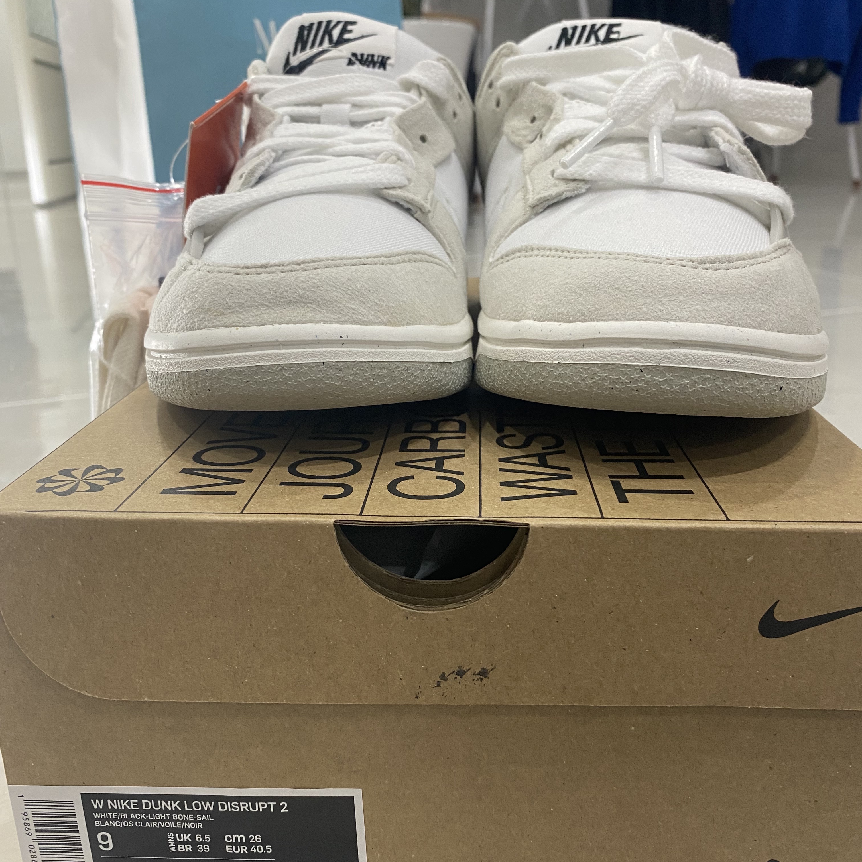 (W) Nike Dunk Low Disrupt 2 White Light Bone 착용 스타일 - 1