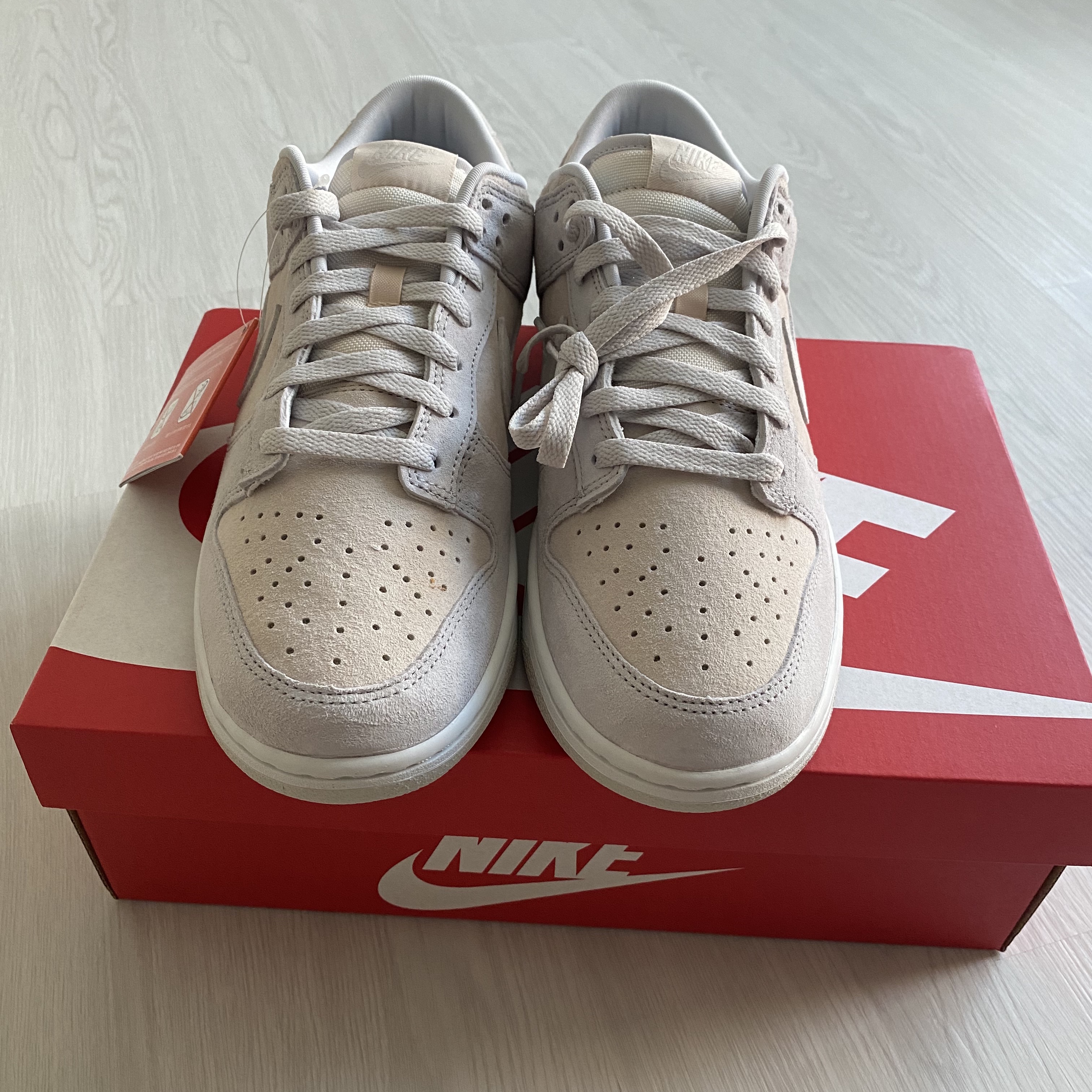 Nike Dunk Low Retro PRM Vast Grey 착용 스타일