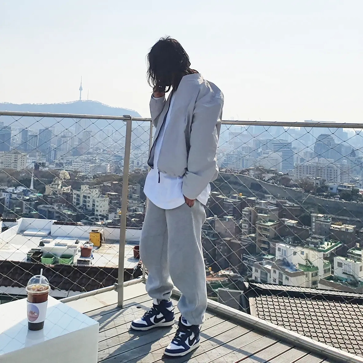 Nike x Ambush Dunk High Deep Royal Blue 착용 스타일 - 1