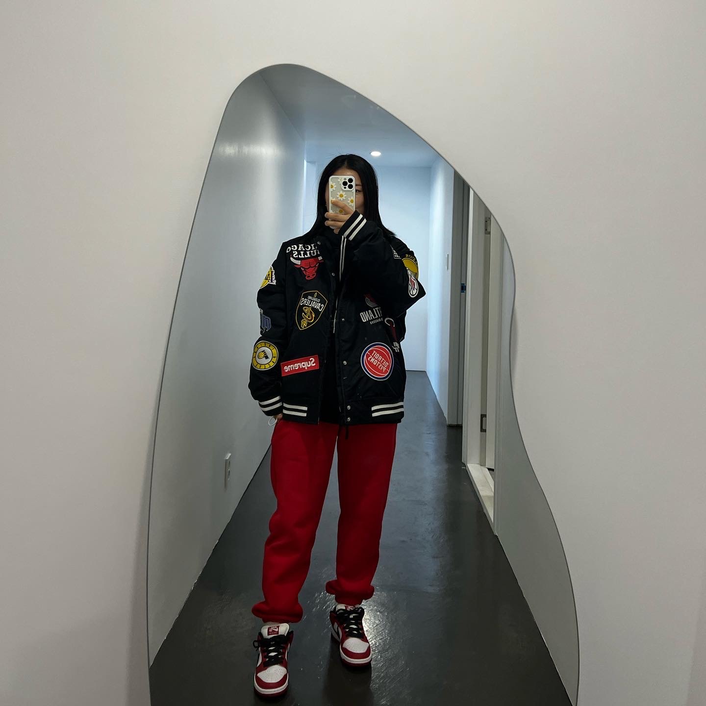 Nike SB Dunk Low Pro Chicago, Supreme x Nike NBA Teams Warm-Up Jacket Black - 18SS 착용 스타일 - 3