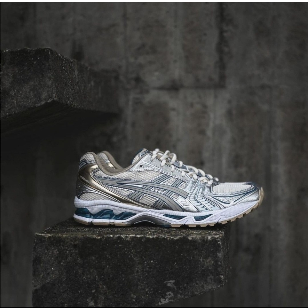 Asics Gel-Kinsei OG Glacier Grey Black, Asics Gel-Kayano 14 Monaco Blue Black 착용 스타일 - 5