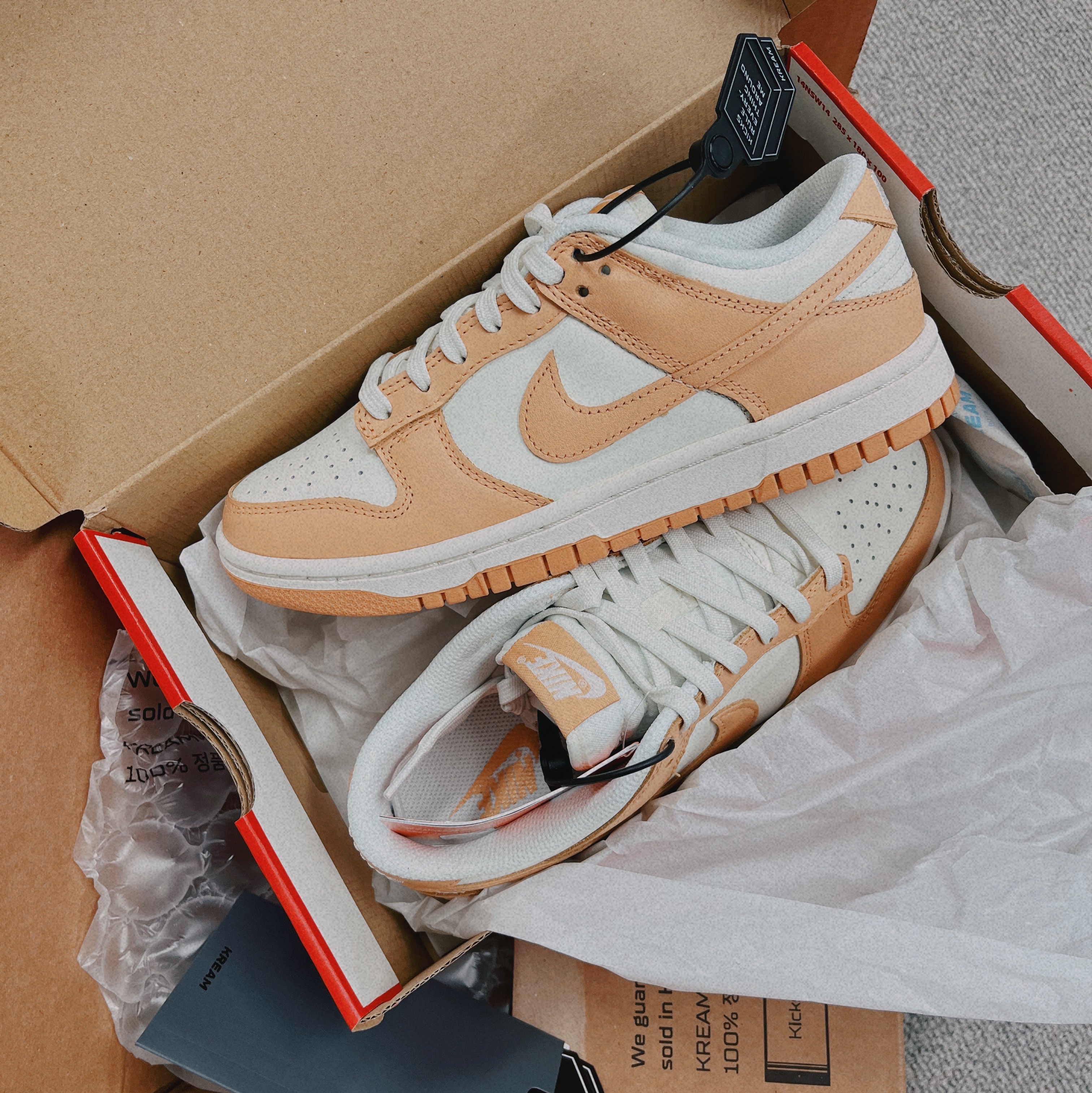(W) Nike Dunk Low Harvest Moon 착용 스타일 - 3