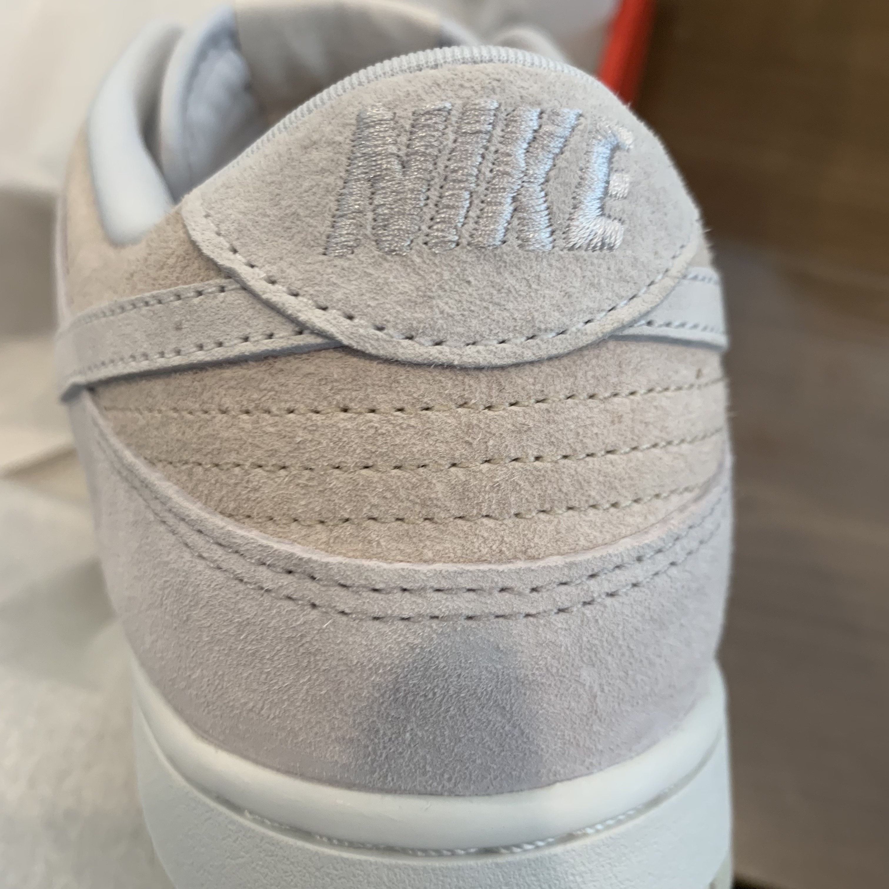 Nike Dunk Low Retro PRM Vast Grey 착용 스타일 - 3