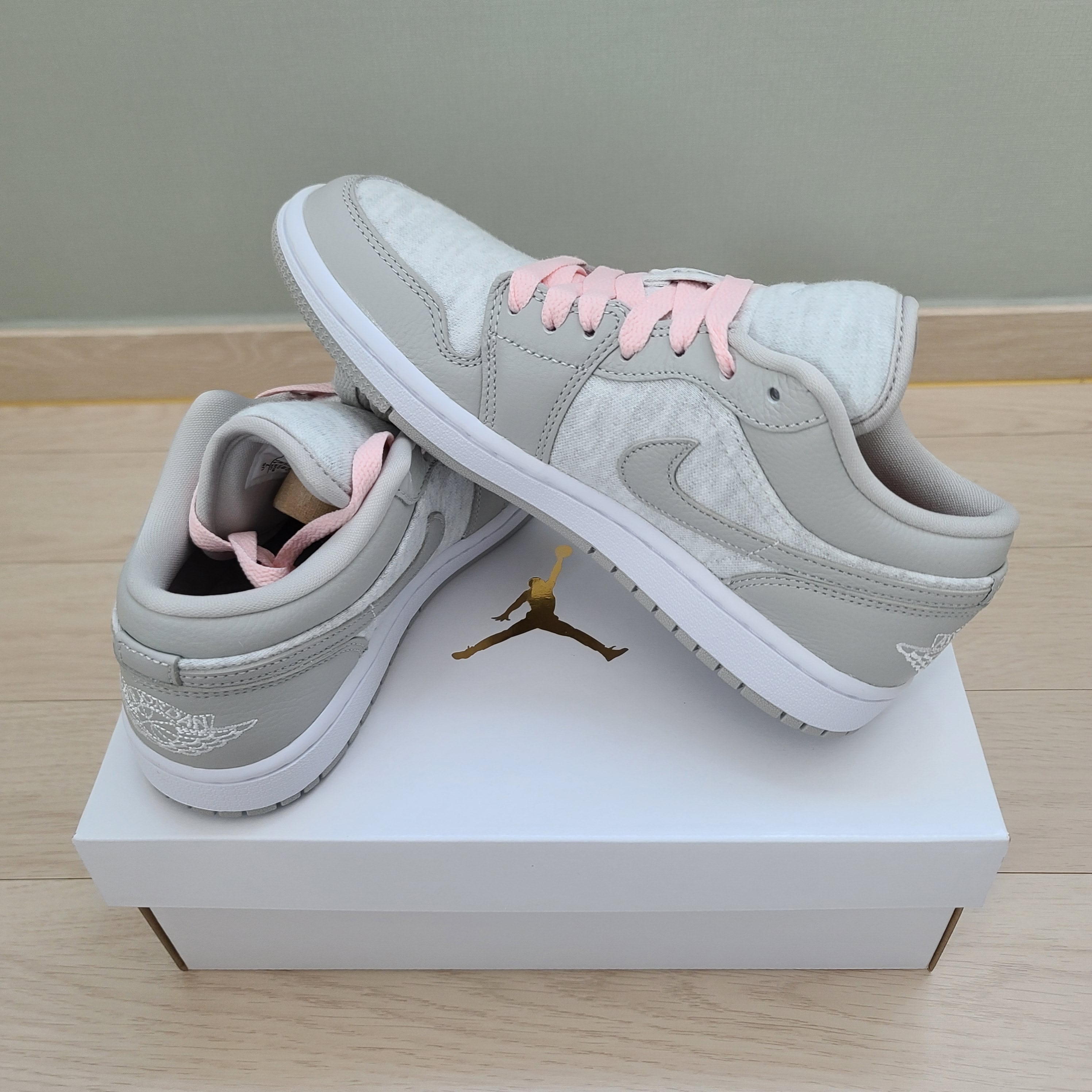 (W) Jordan 1 Low SE Light Iron Ore Atmosphere 착용 스타일