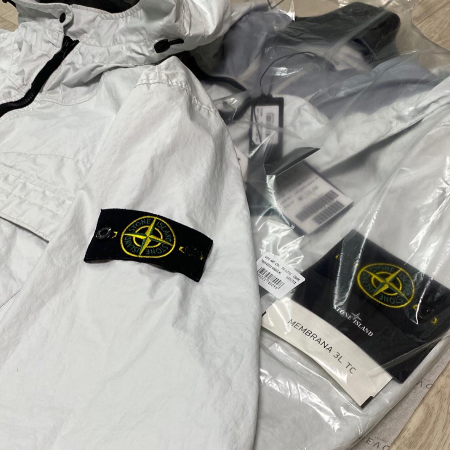 Stone Island 40223 Membrana 3L TC Garment Dyed Hooded Jacket Ice - 22SS 착용 스타일 - 3