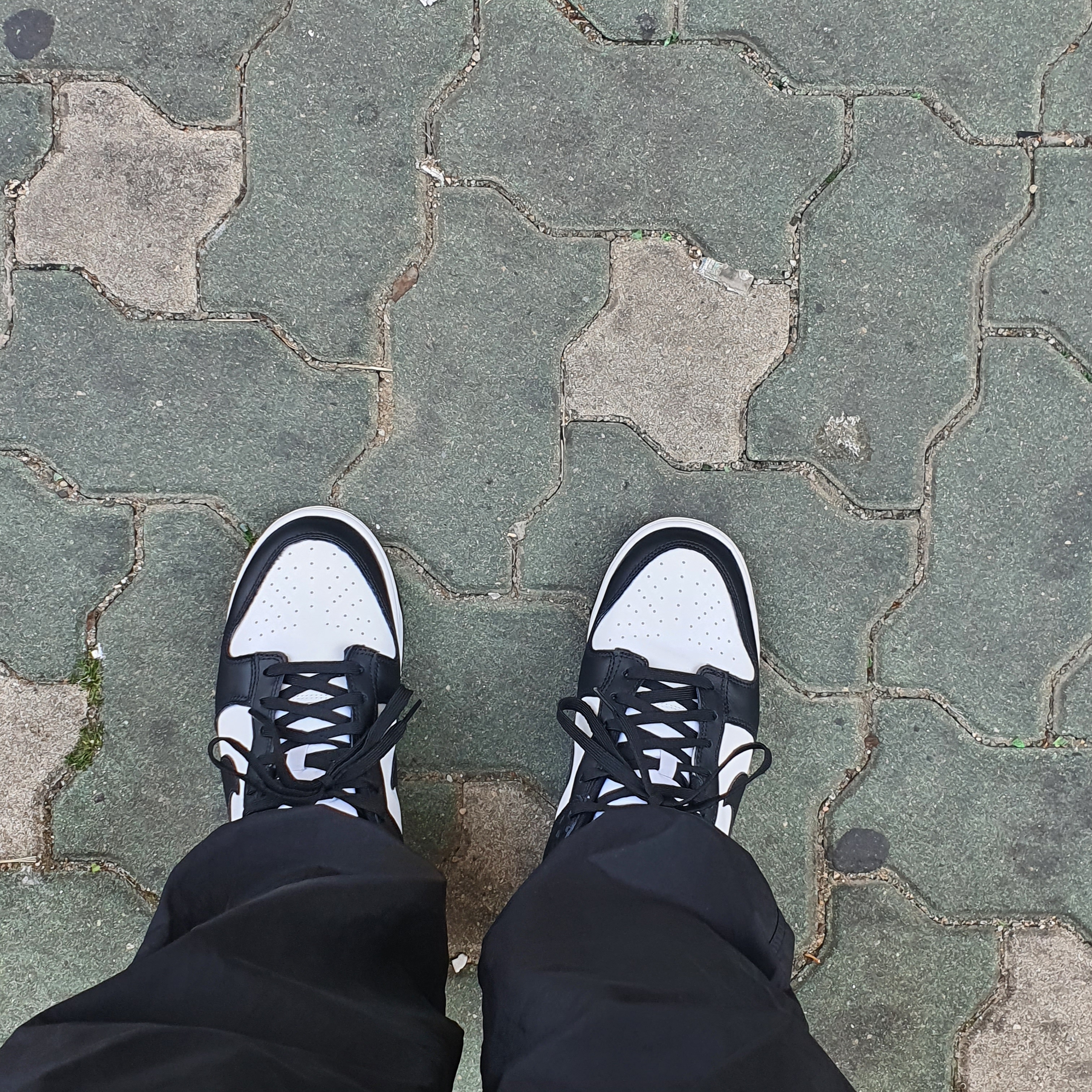 Nike Dunk Low Retro Black 착용 스타일