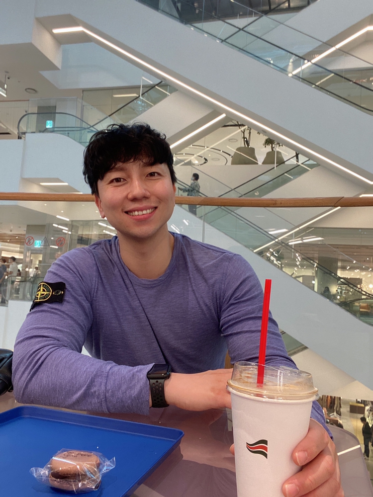 KREAM 프로필 이미지