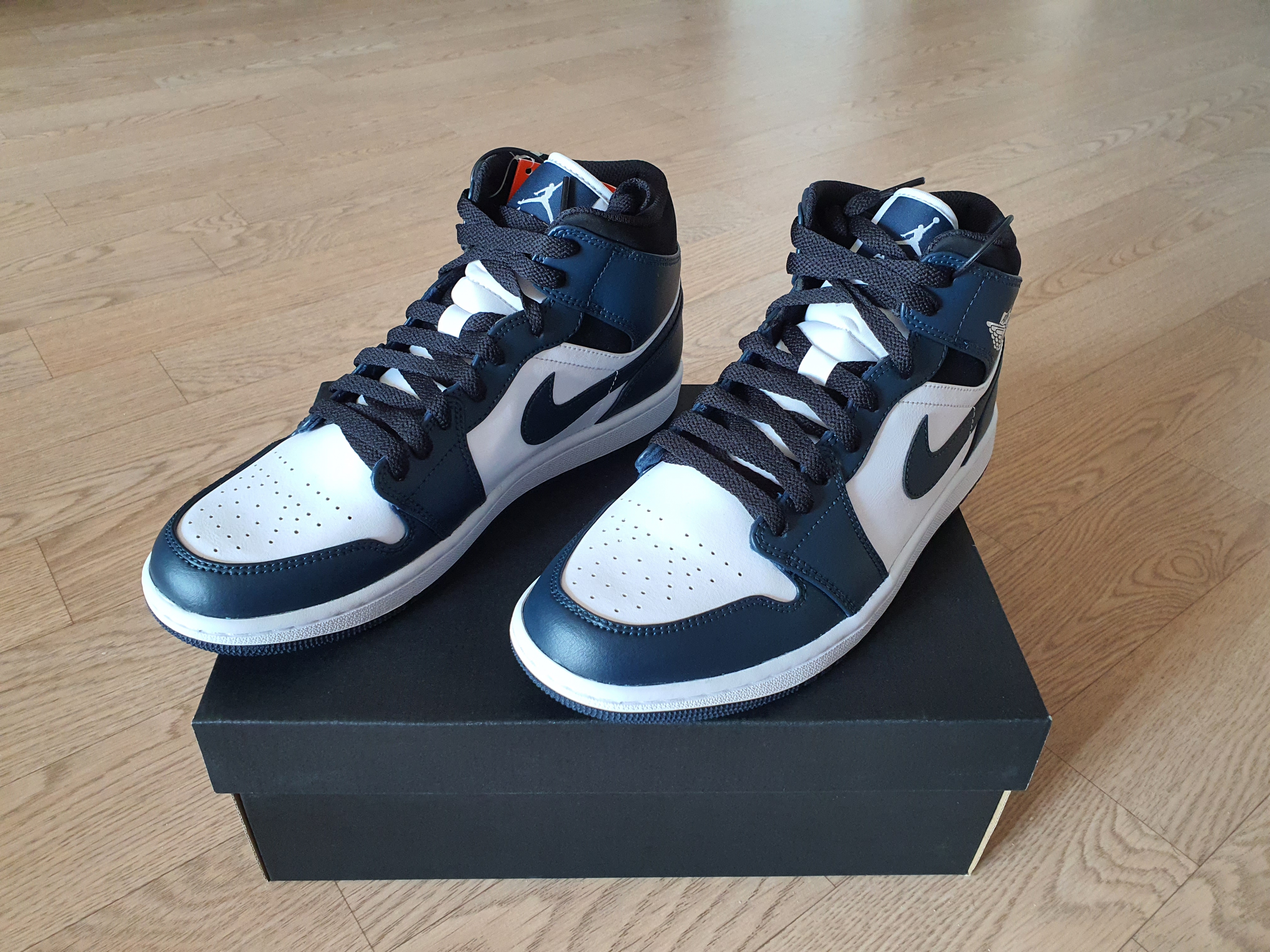 Jordan 1 Mid Dark Teal 착용 스타일 - 1
