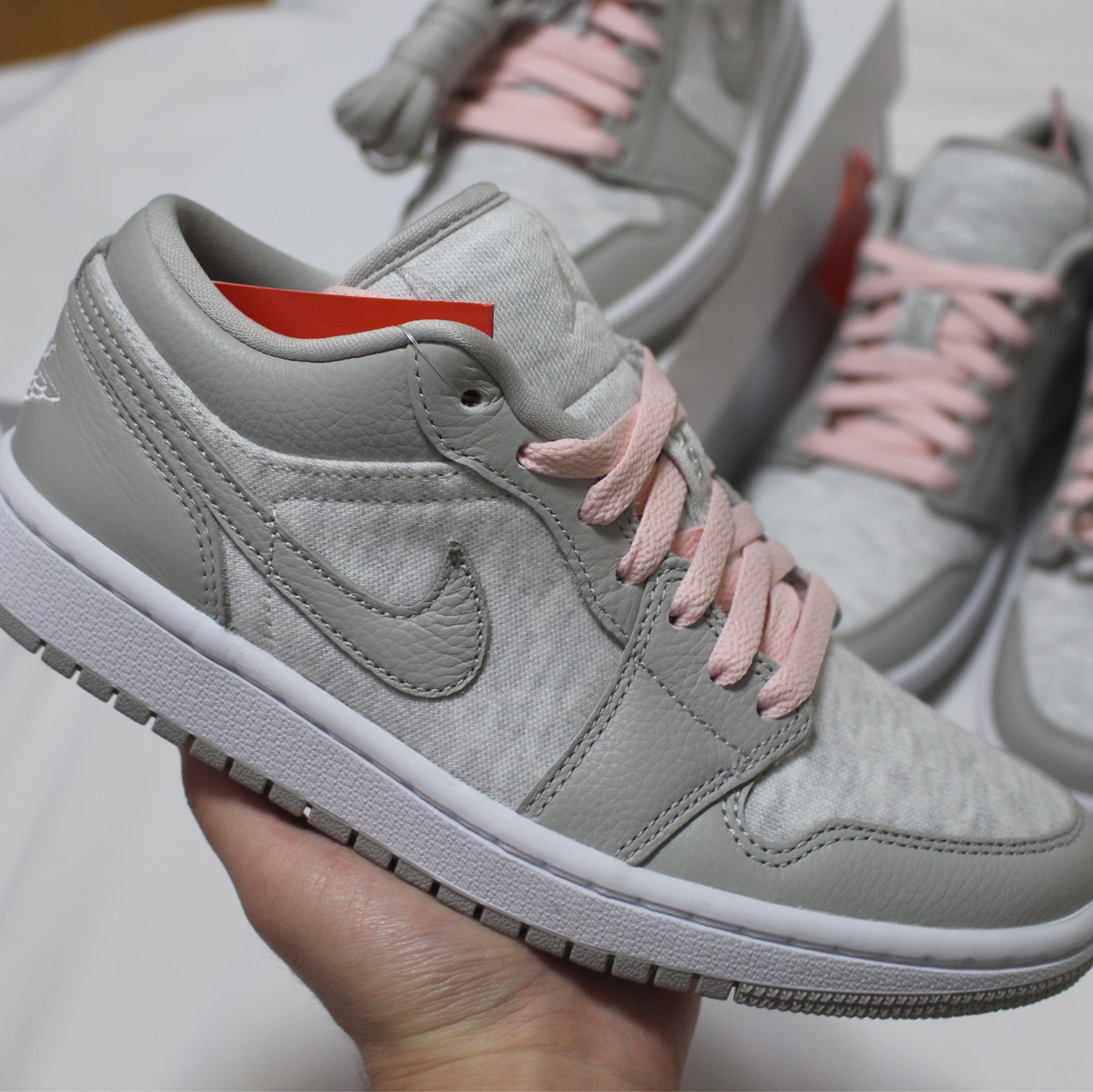 (W) Jordan 1 Low SE Light Iron Ore Atmosphere 착용 스타일