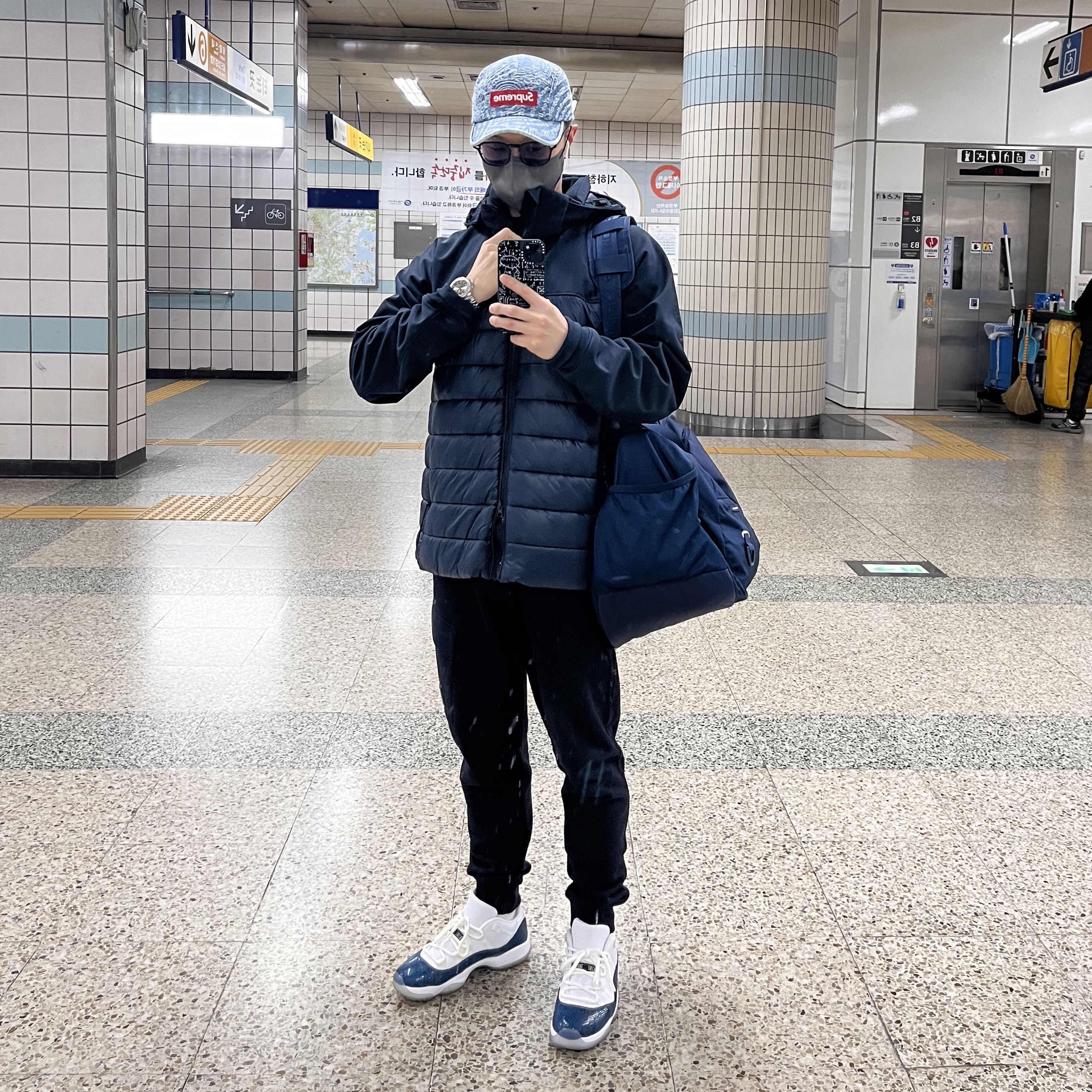 Supreme Circles Jacquard Denim Camp Cap Blue - 21FW, Jordan 11 Retro Low Navy Snakeskin 2019 착용 스타일
