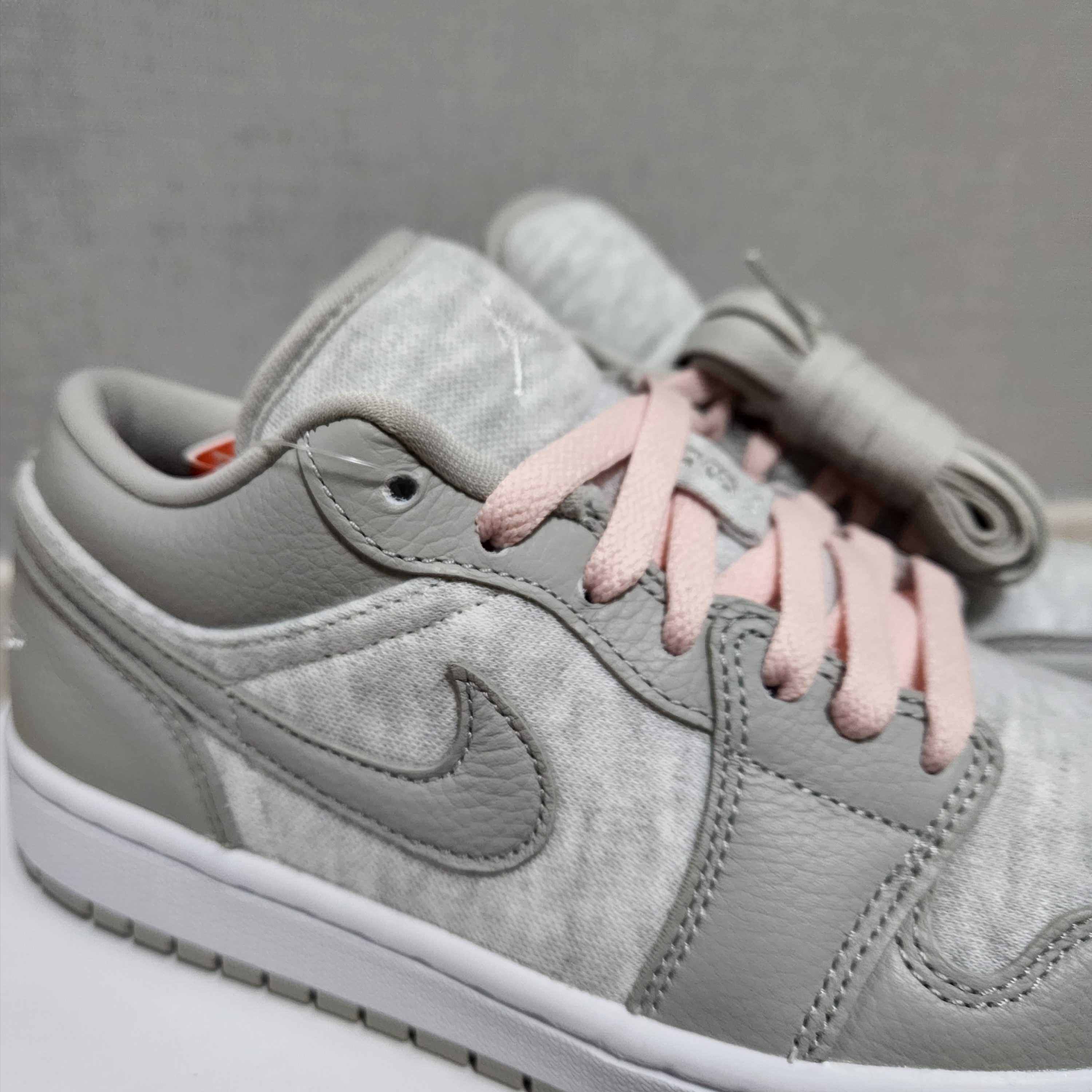 (W) Jordan 1 Low SE Light Iron Ore Atmosphere 착용 스타일 - 3