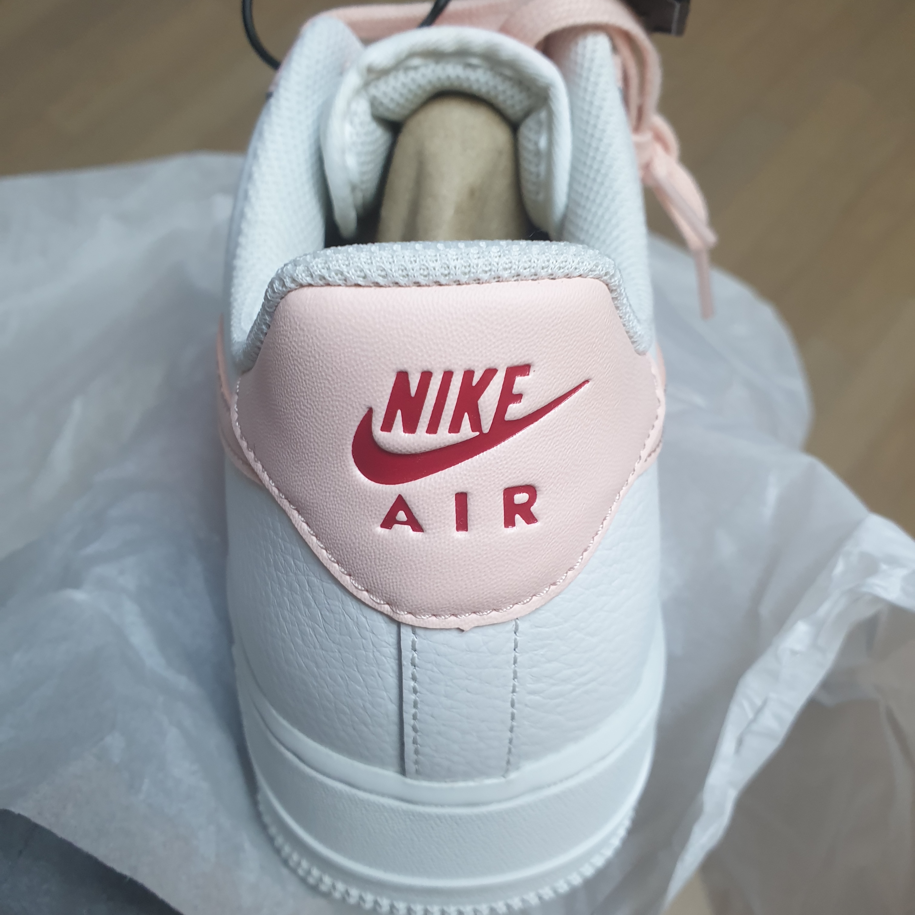 (W) Nike Air Force 1 '07 Low Pale Coral 착용 스타일 - 5