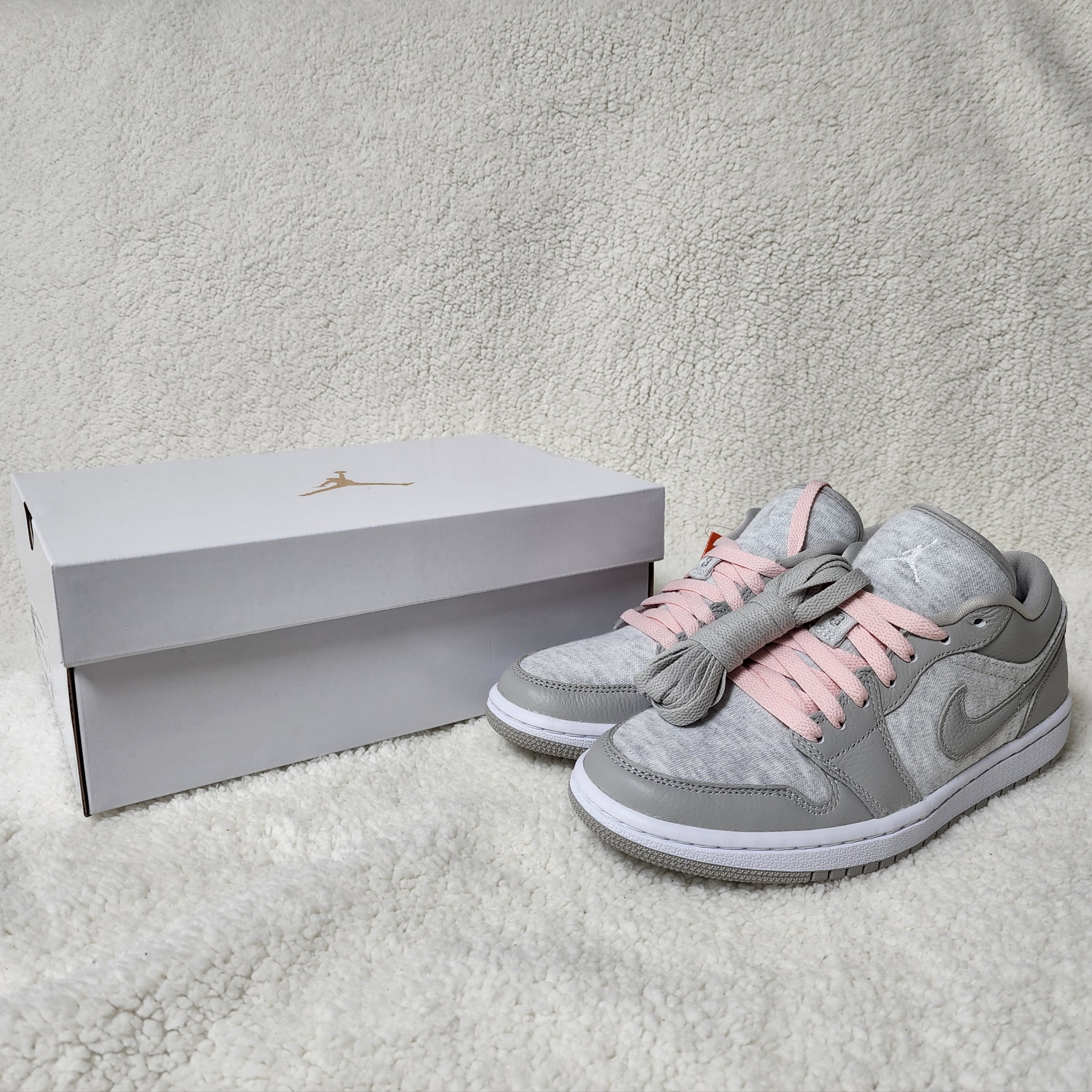 (W) Jordan 1 Low SE Light Iron Ore Atmosphere 착용 스타일 - 1