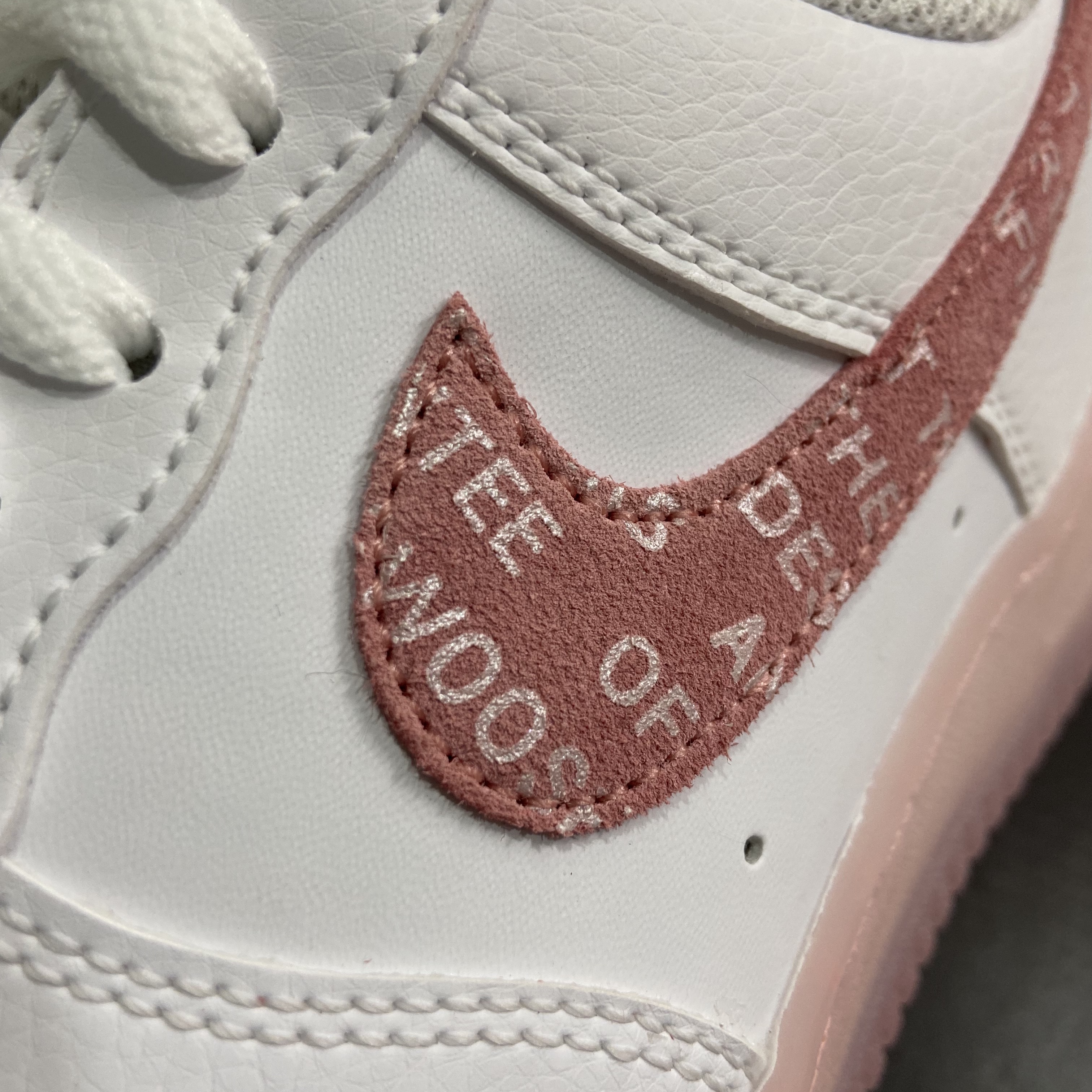 (W) Nike Air Force 1 '07 LV8 Copy and Paste 착용 스타일