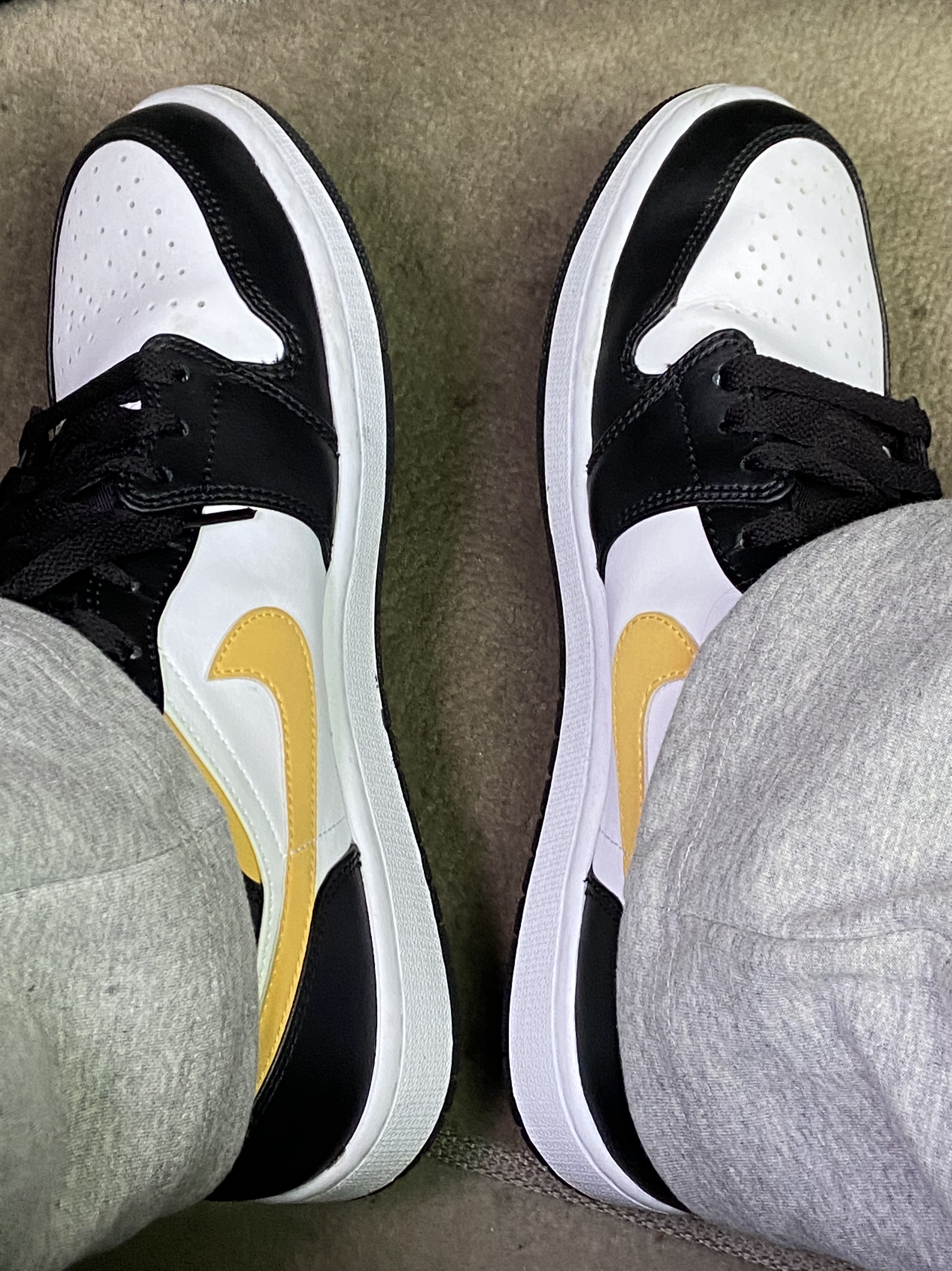 (GS) Jordan 1 Mid Pollen, Jordan 1 Mid Pollen 착용 스타일