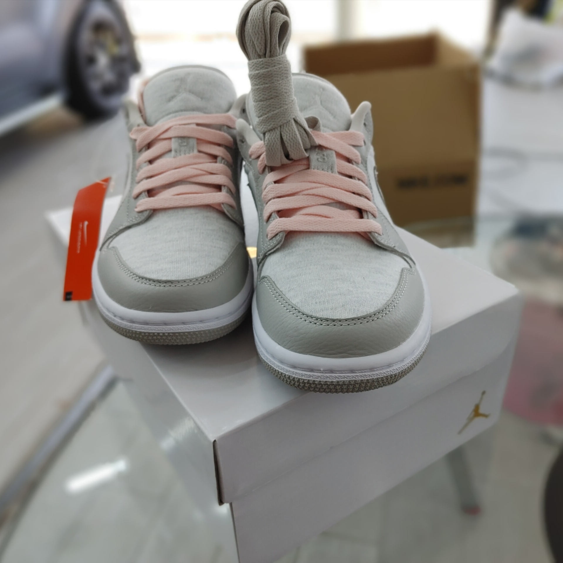 (W) Jordan 1 Low SE Light Iron Ore Atmosphere 착용 스타일 - 1