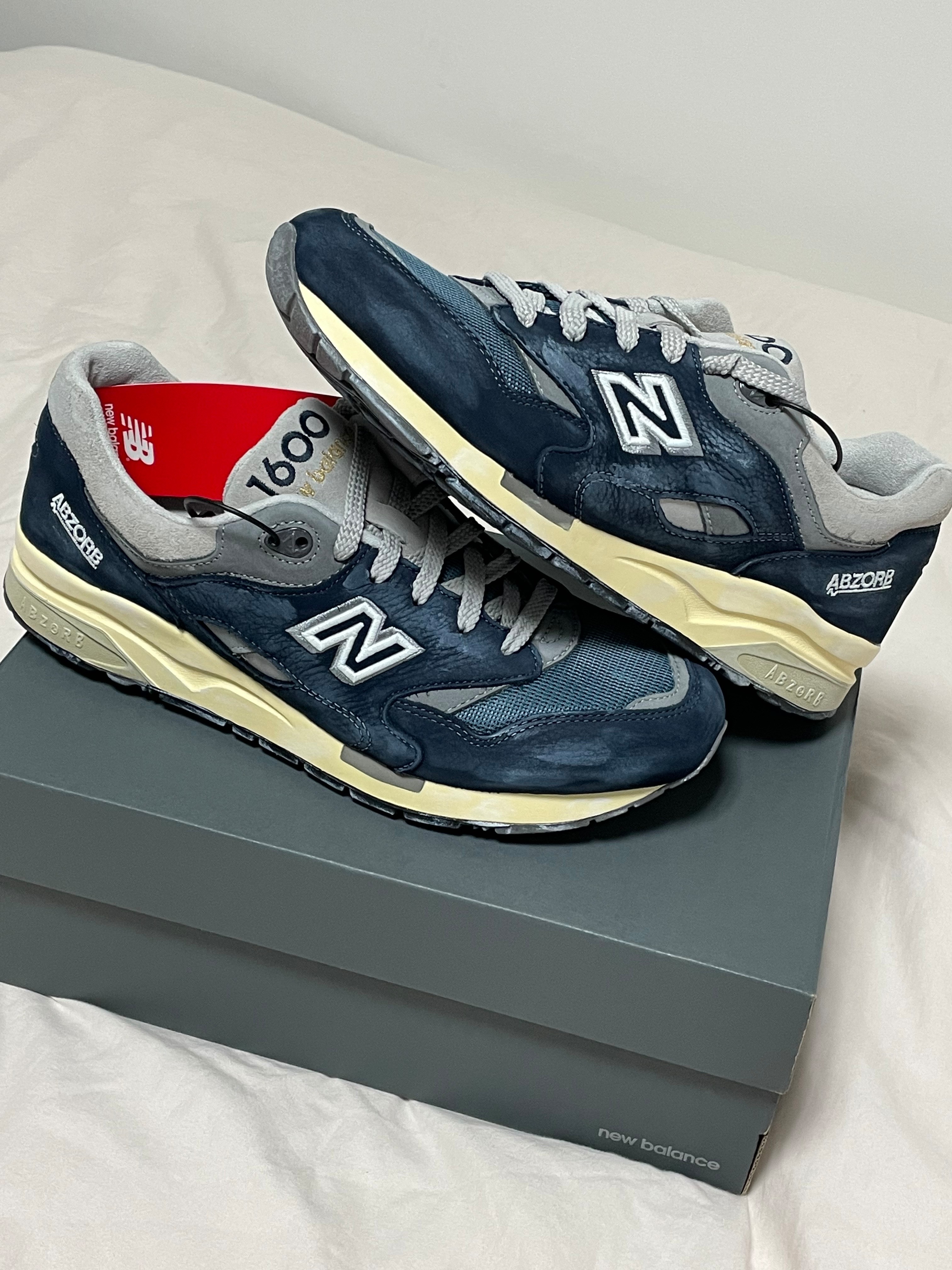 New Balance 1600 Premium Vintage Navy, Off-White x Amore Pacific Protection Box (Without Cosmetics) 착용 스타일 - 5