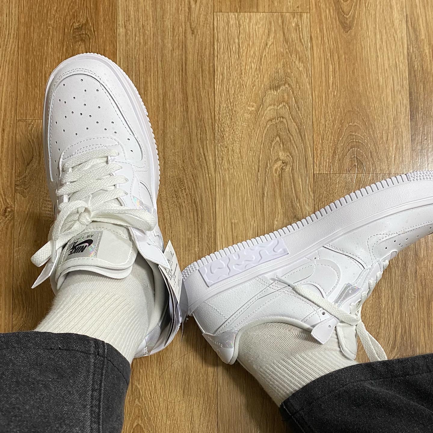 (W) Nike Air Force 1 Fontanka White Pearl 착용 스타일 - 2