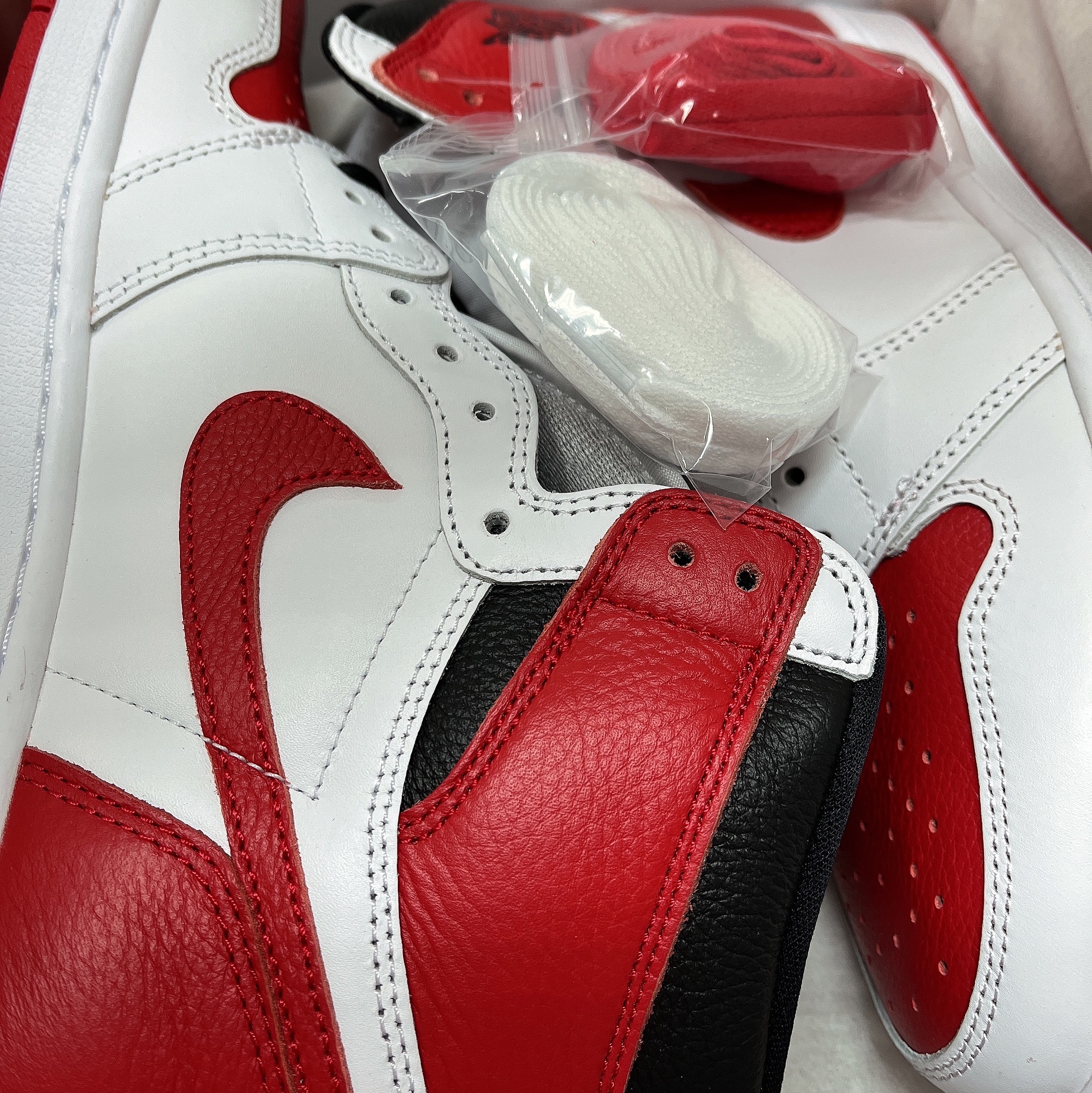 Jordan 1 Retro High OG Heritage 착용 스타일