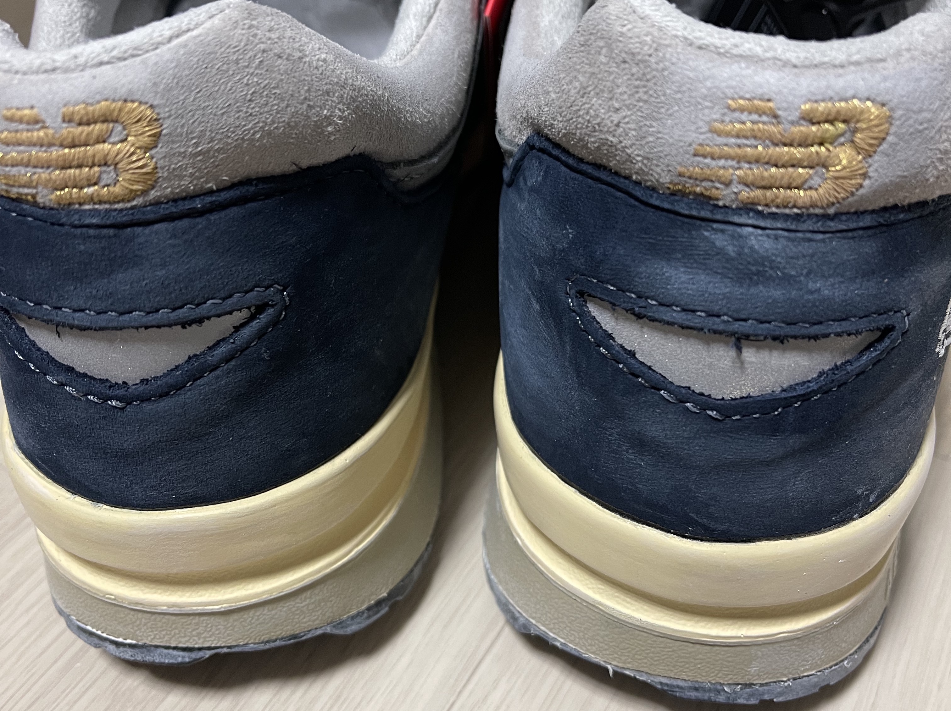New Balance 1600 Premium Vintage Navy 착용 스타일 - 3