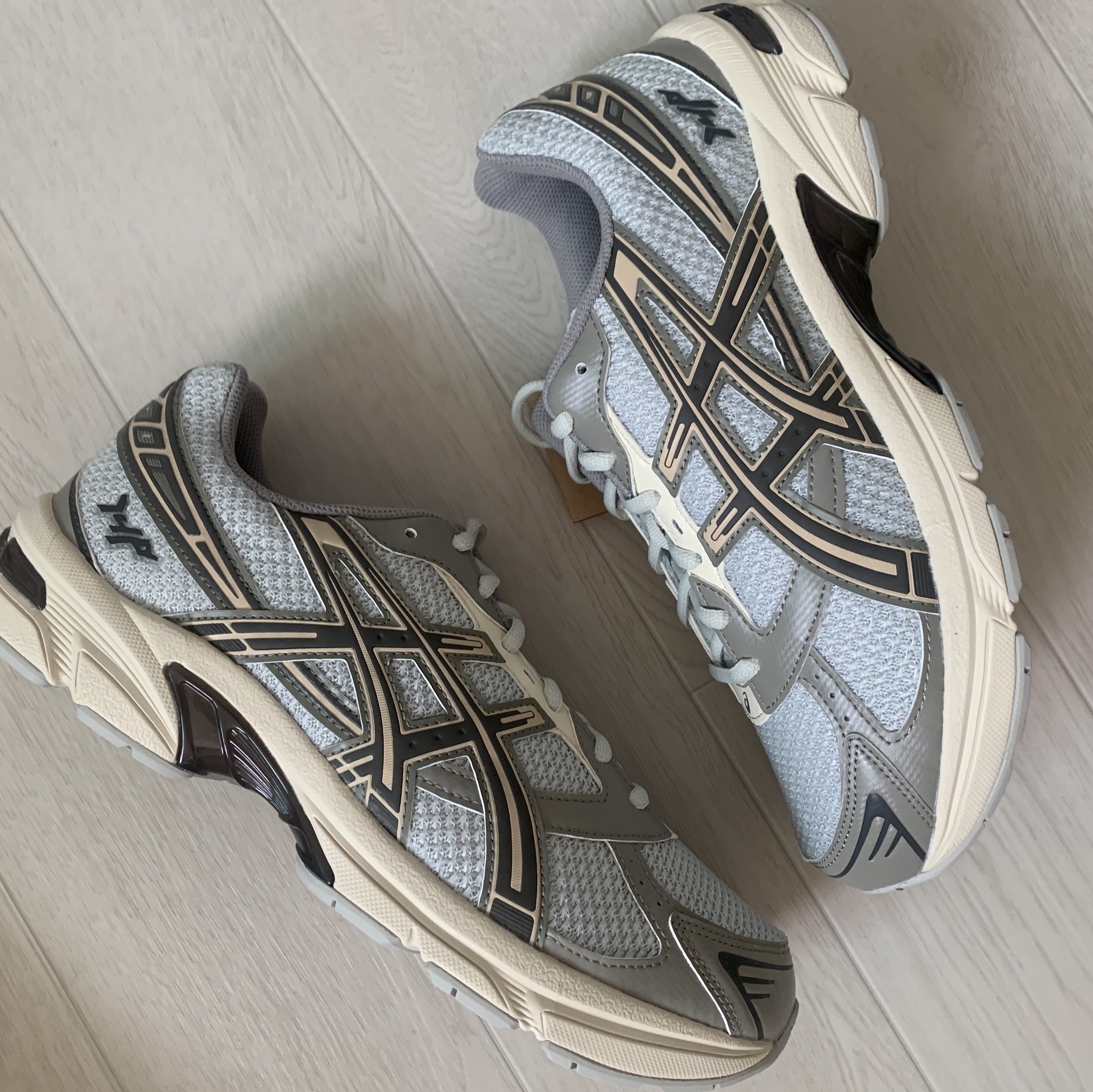 Asics x I4P Gel-1130 Mink Glacier Grey, Asics x I4P Gel-1130 Glacier Grey Mink 착용 스타일 - 2